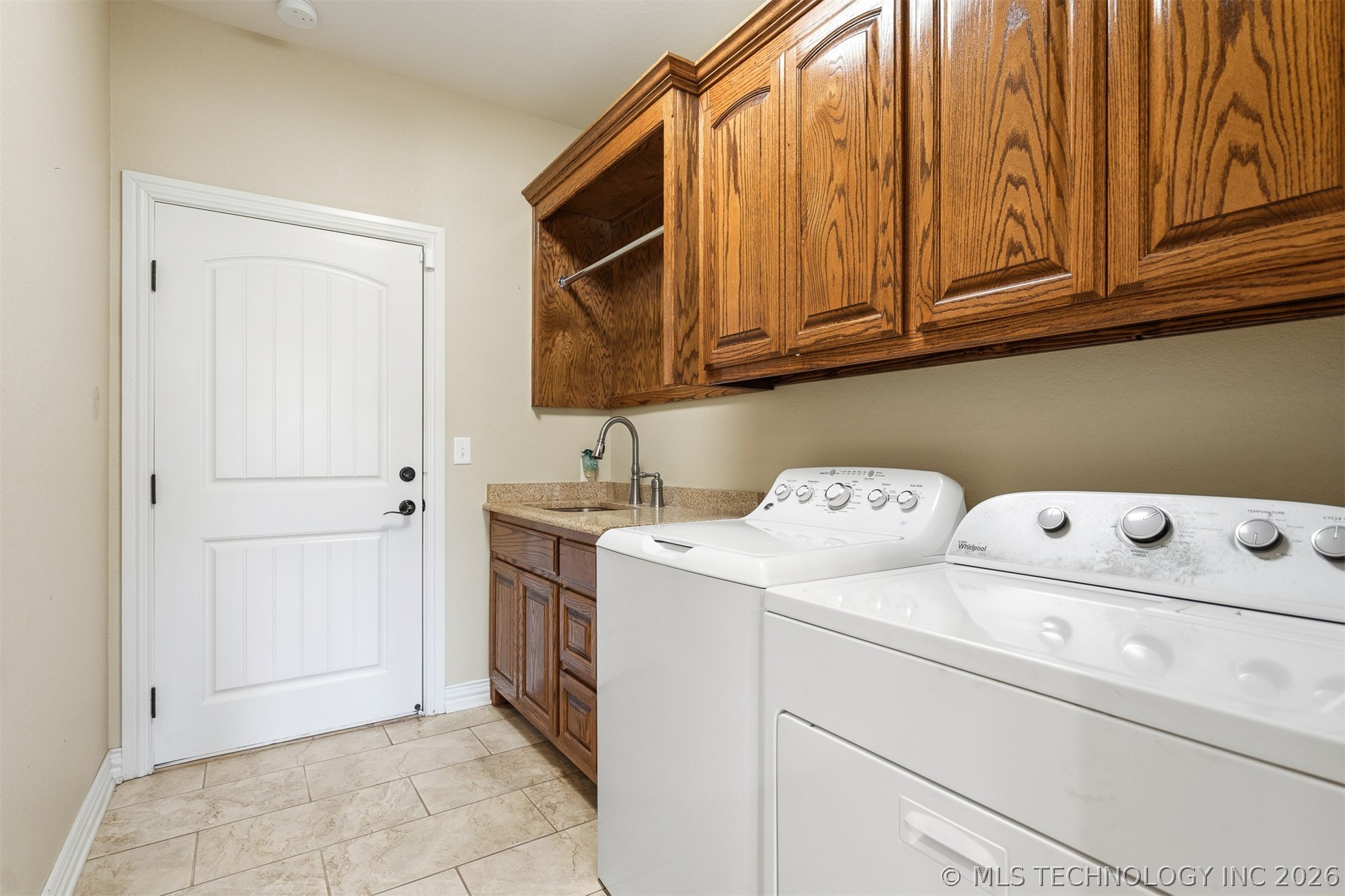 1310 Buckingham Property Photo 30