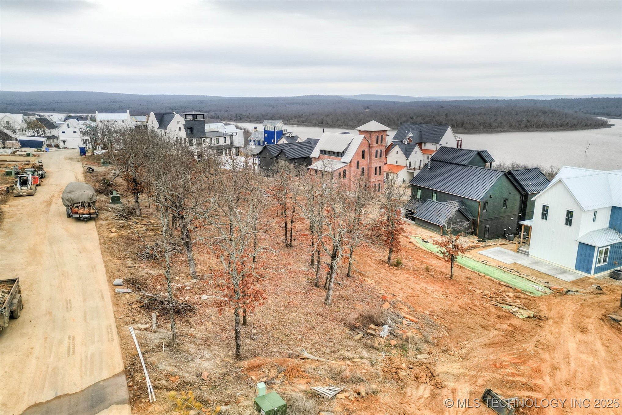 112 Sandstone Drive Property Photo 6