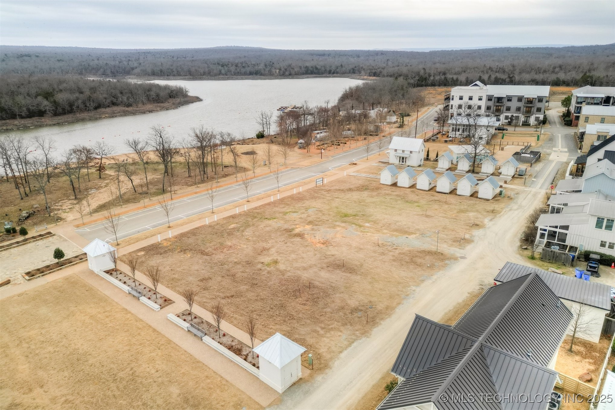 45 Water Street Property Photo 4