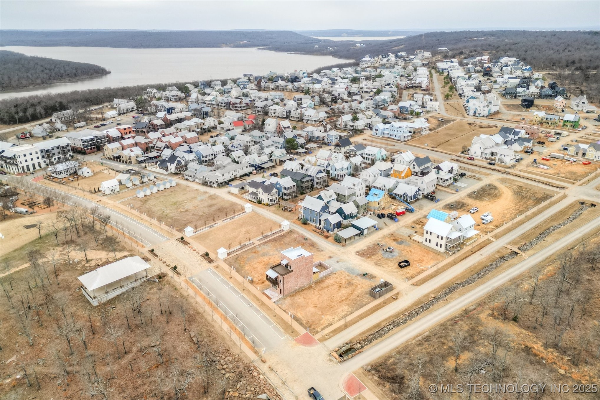 47 Water Street Property Photo 4