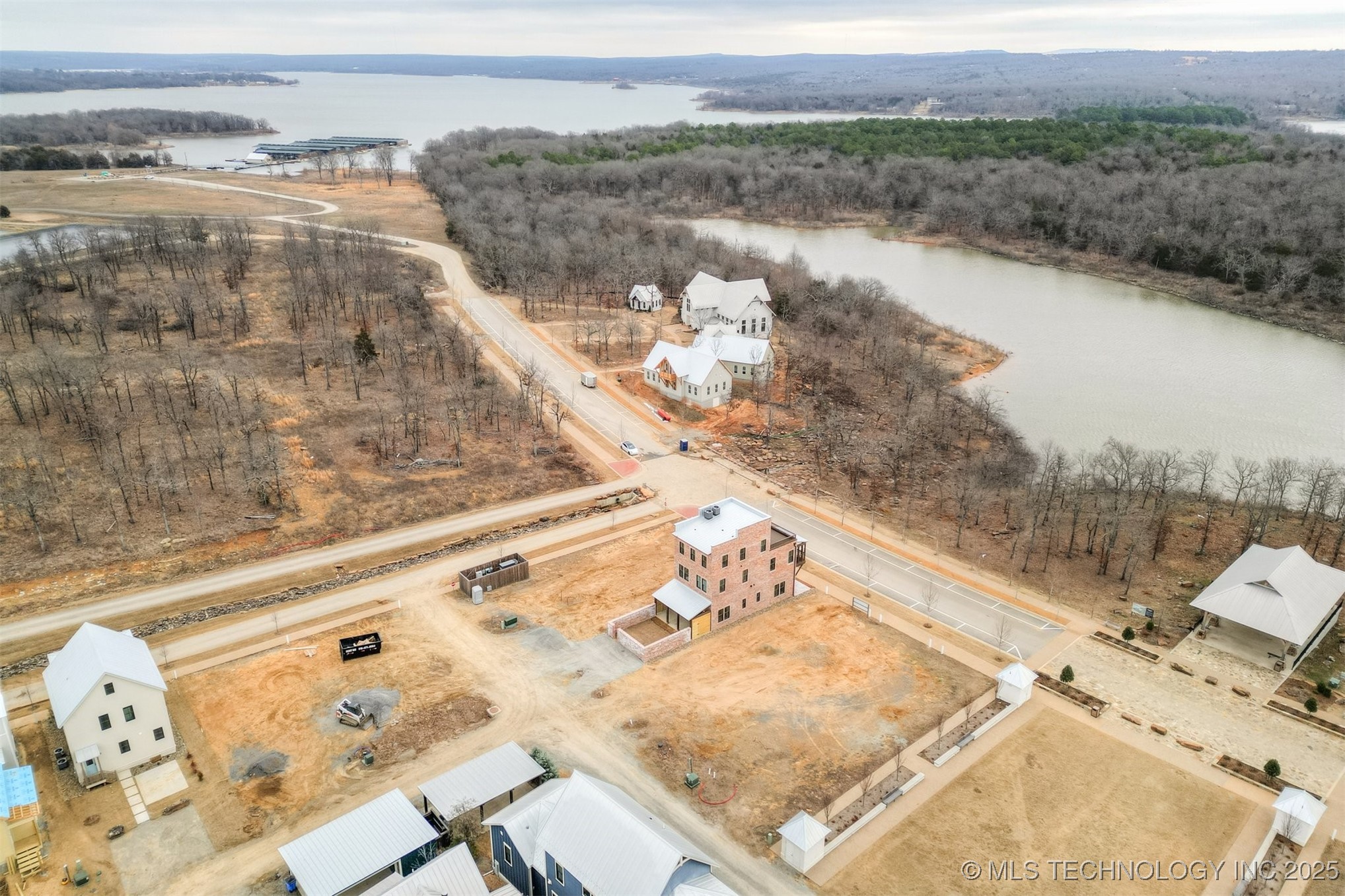 47 Water Street Property Photo 6