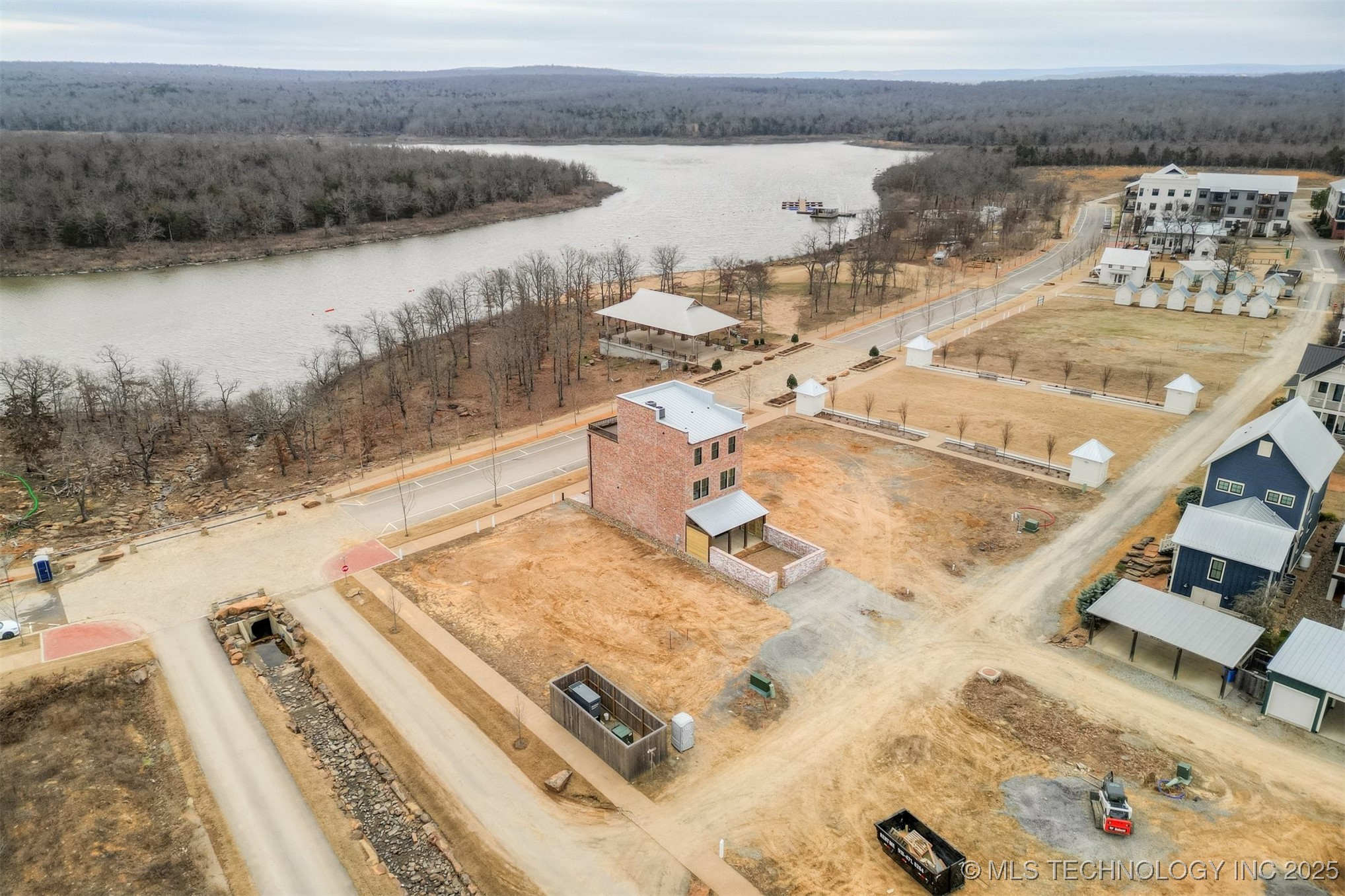 57 Water Street Property Photo 4