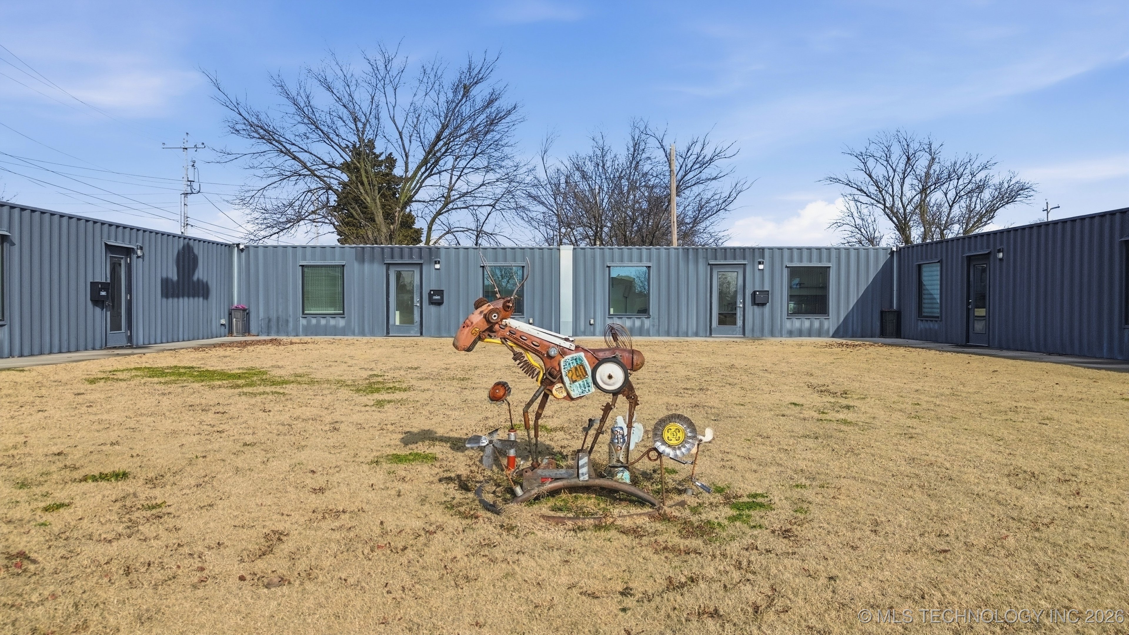 1600 Sw Frank Phillips Boulevard Property Photo 4