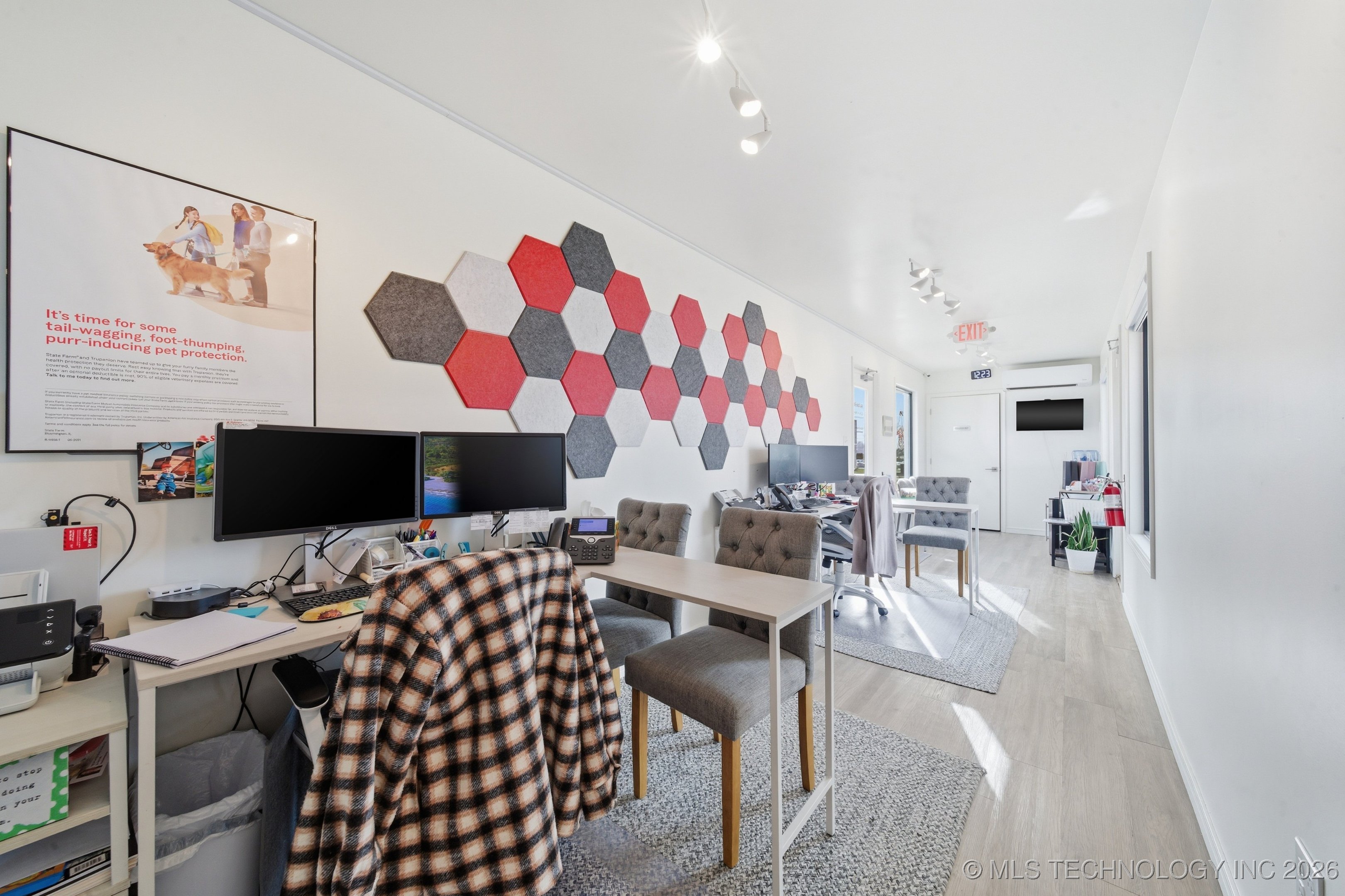 1600 Sw Frank Phillips Boulevard Property Photo 7