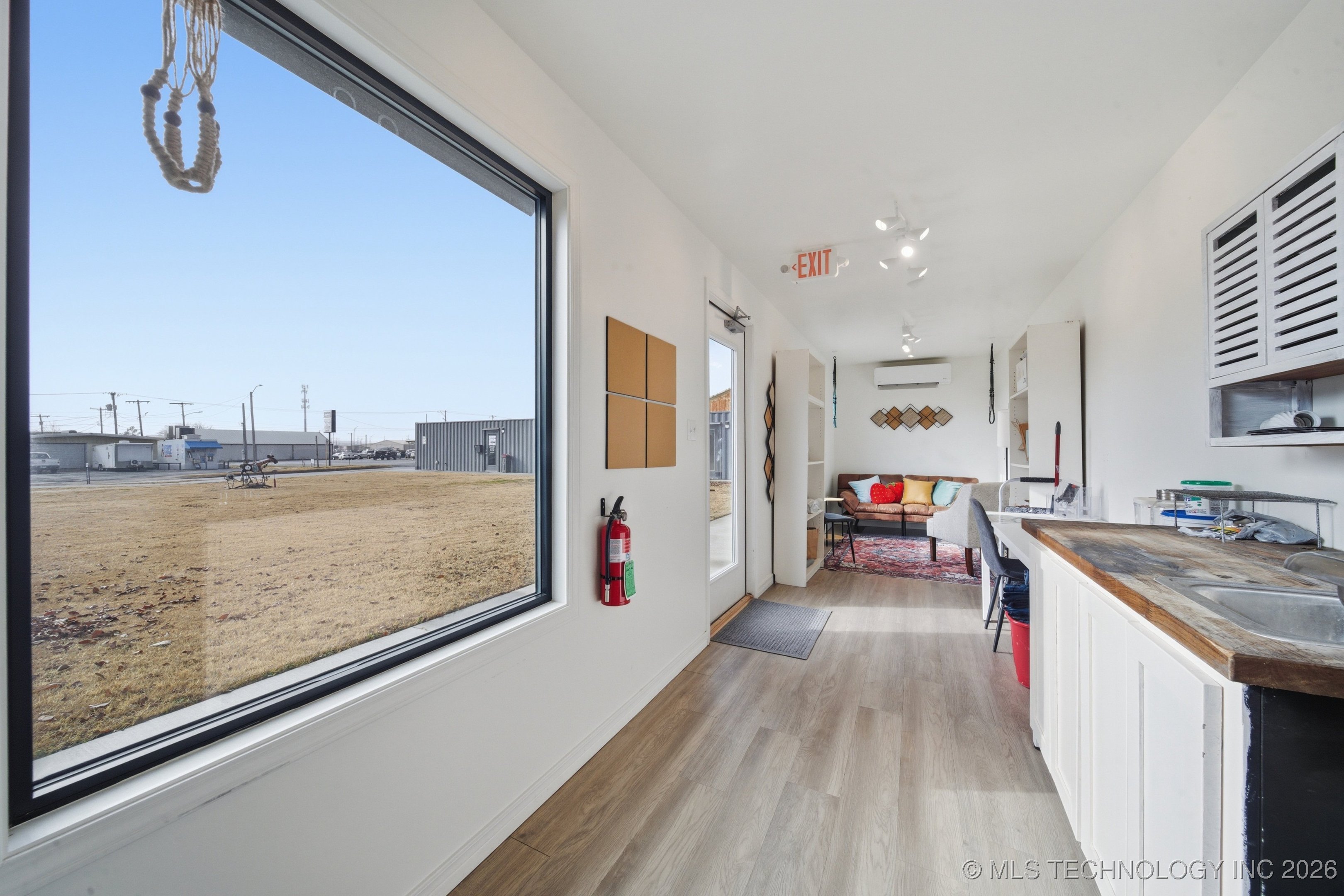 1600 Sw Frank Phillips Boulevard Property Photo 15