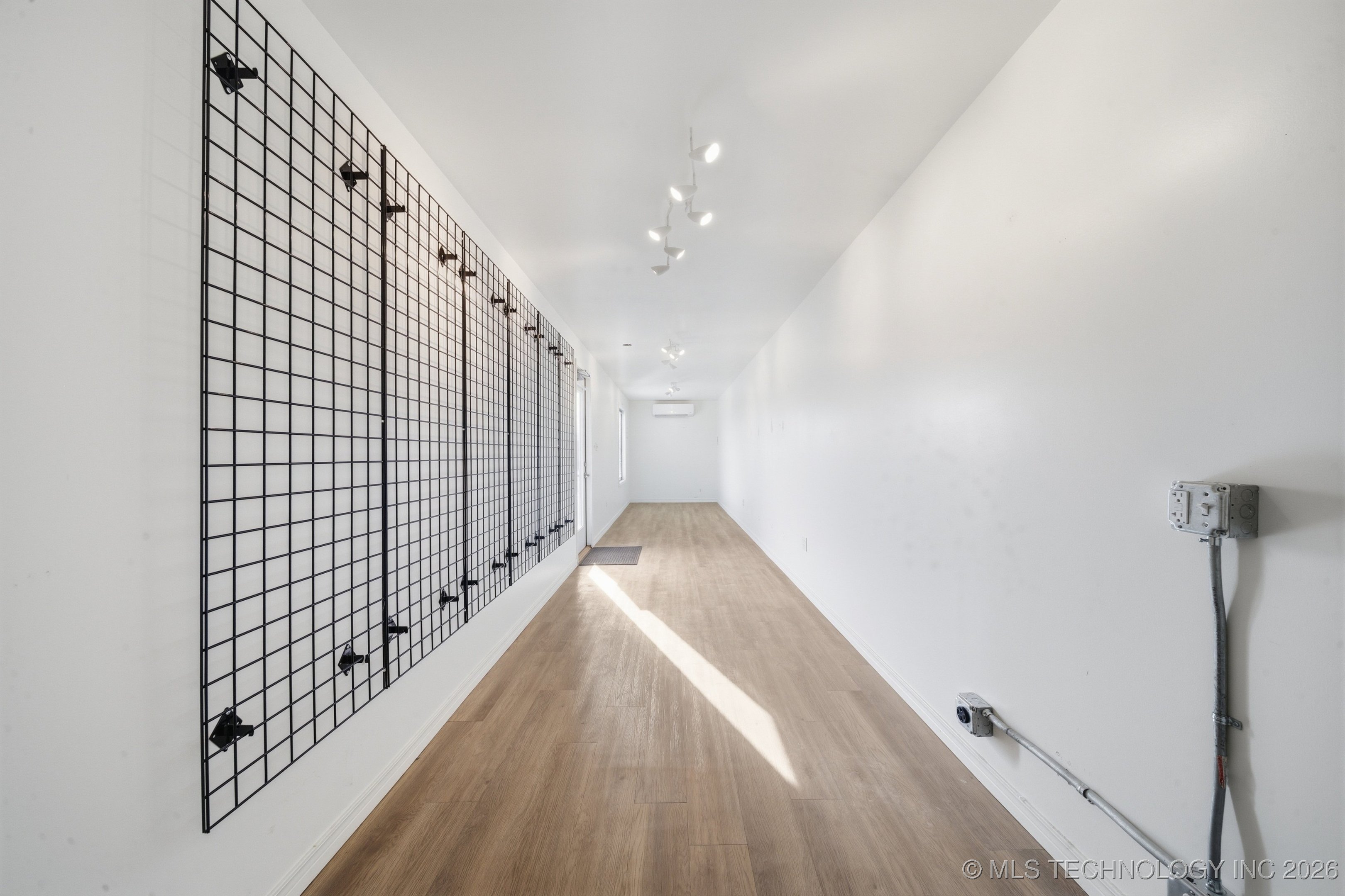 1600 Sw Frank Phillips Boulevard Property Photo 22