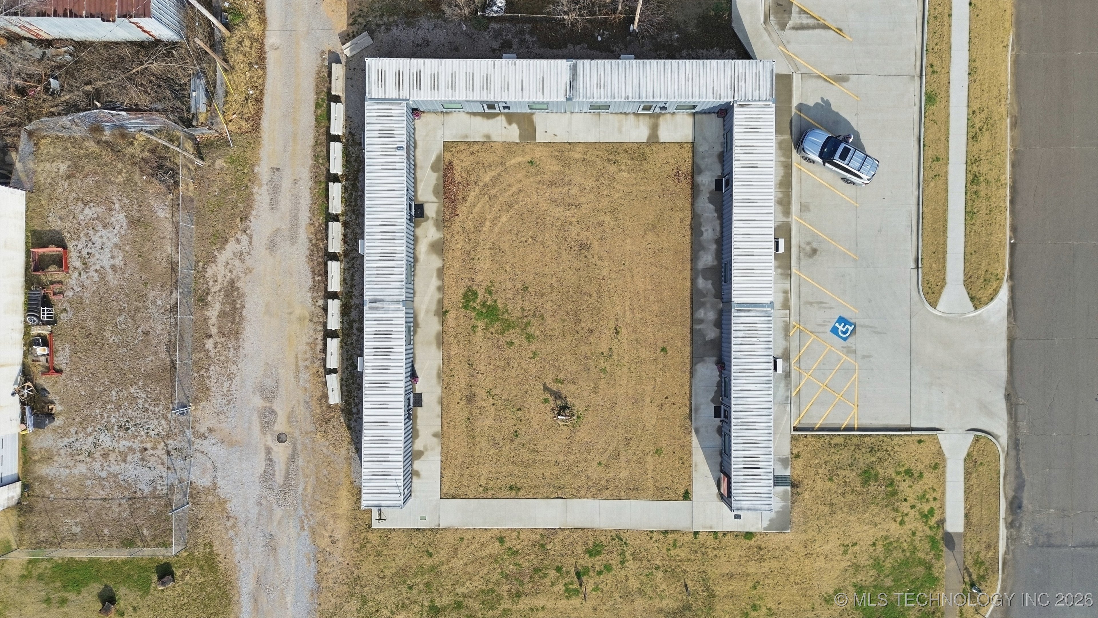 1600 Sw Frank Phillips Boulevard Property Photo 26