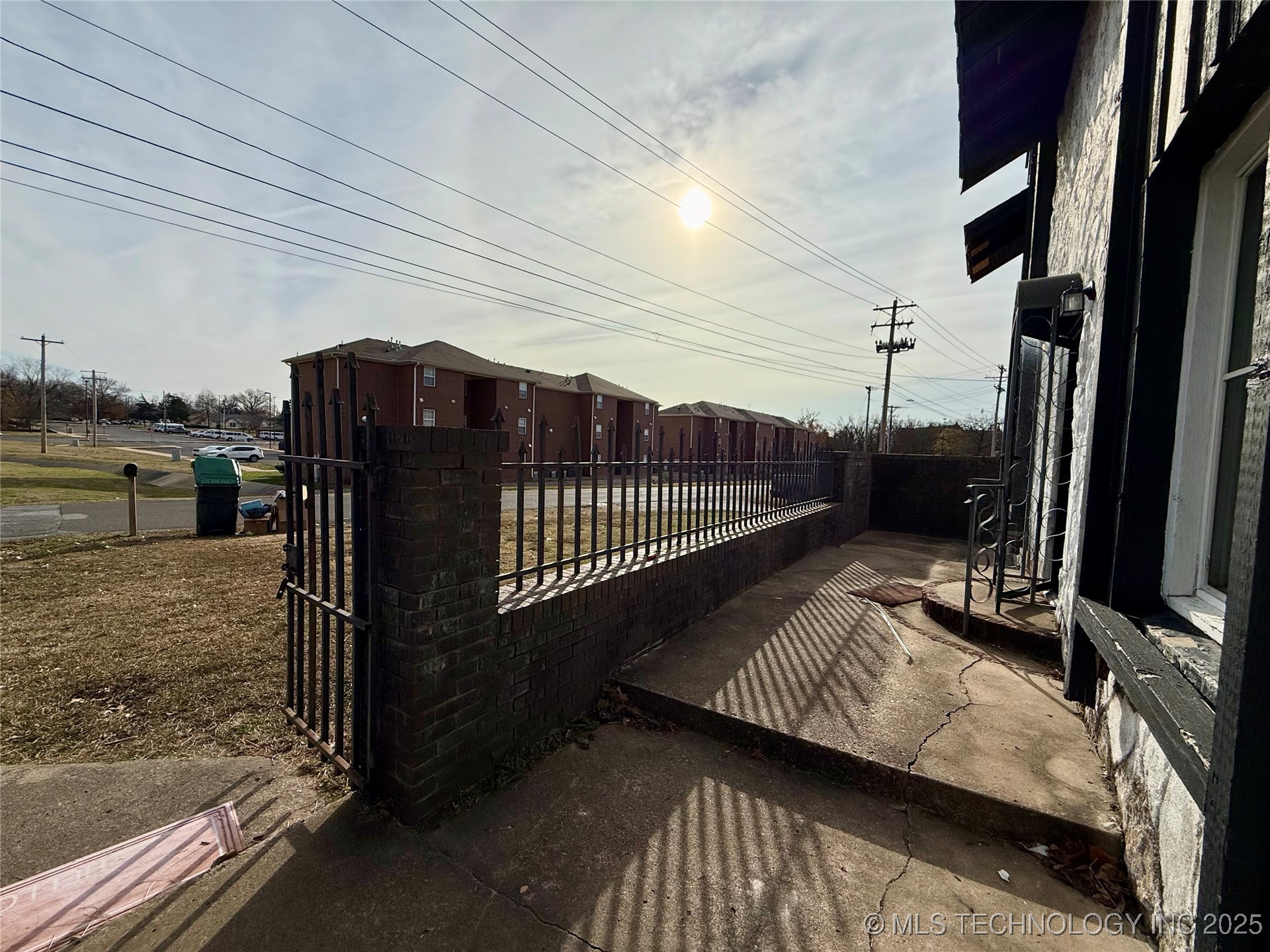 1009 Seminary Avenue Property Photo 10