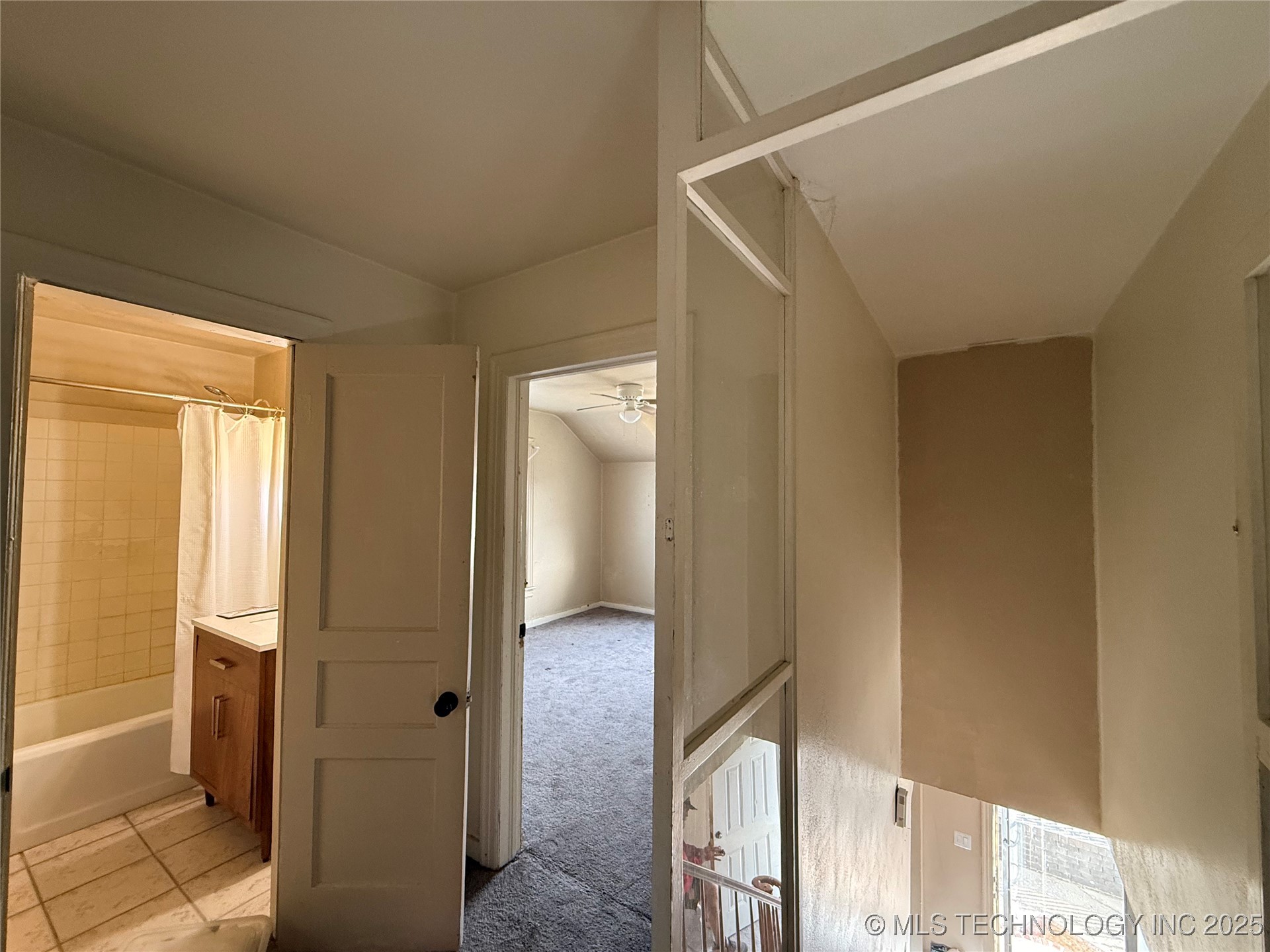 1009 Seminary Avenue Property Photo 21