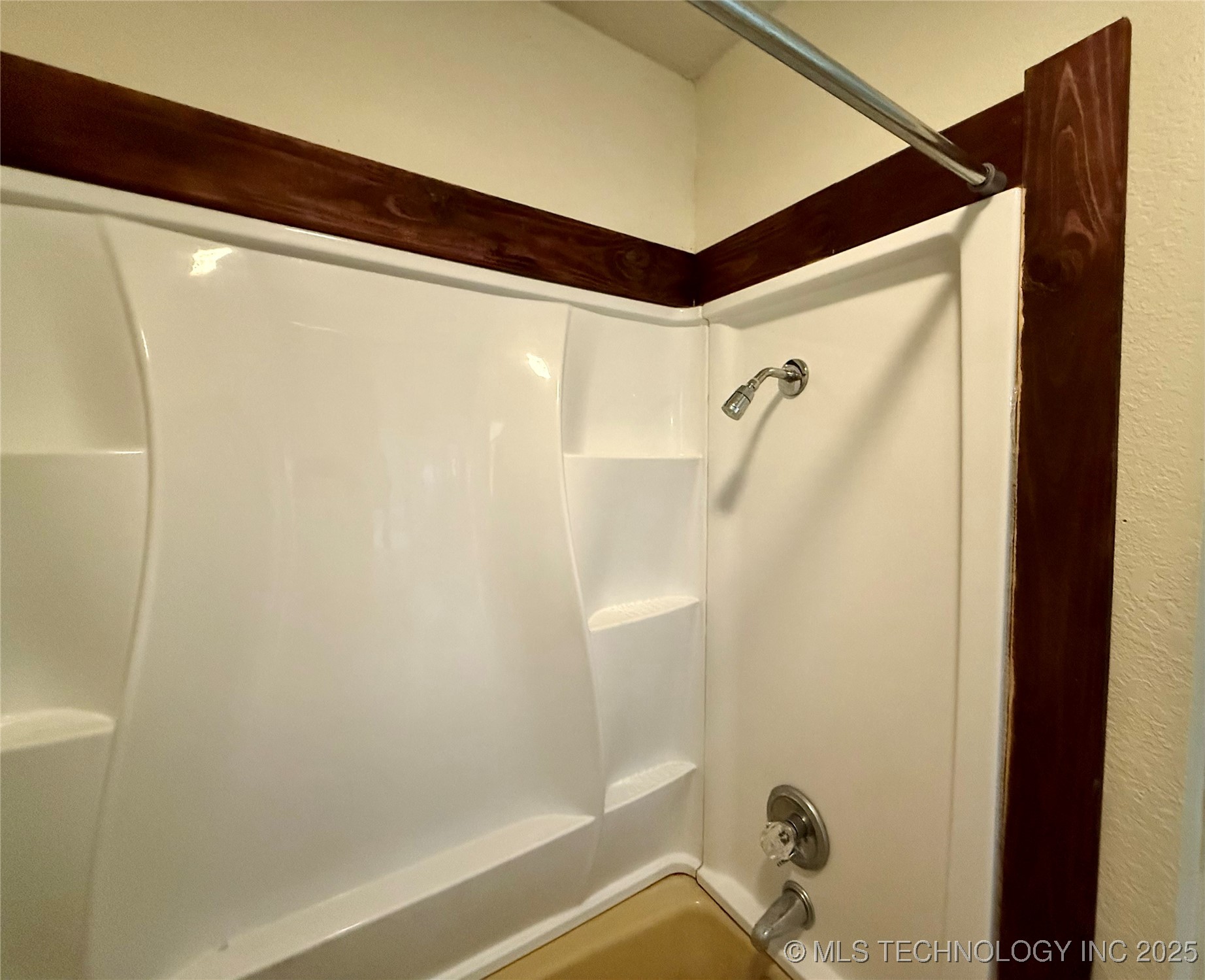 1009 Seminary Avenue Property Photo 30