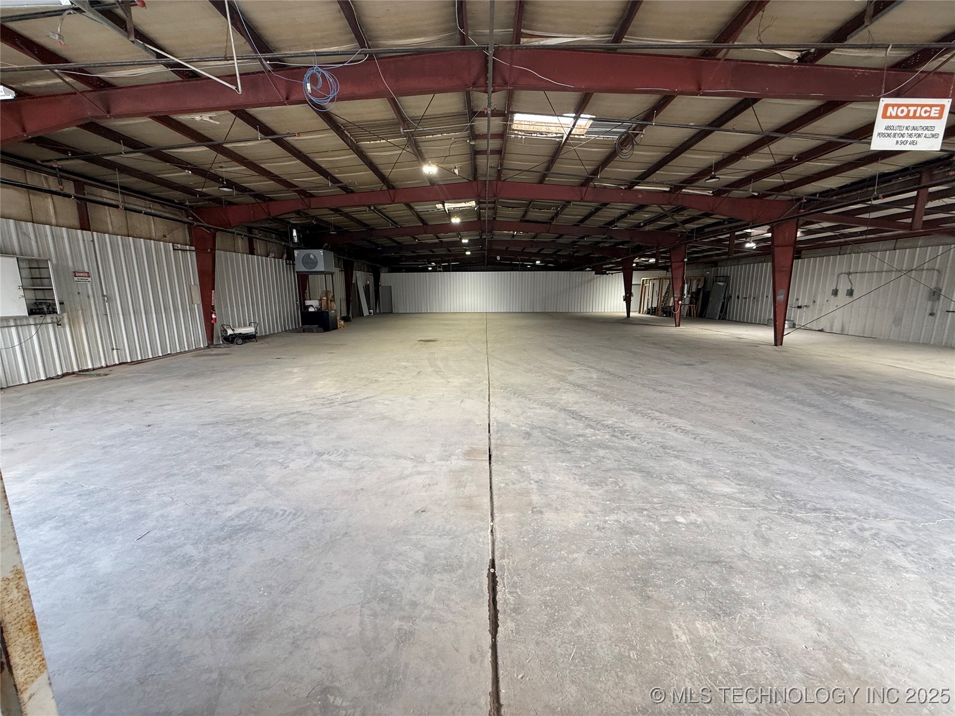 19901 E Highway 51 Highway A1 Property Photo 2