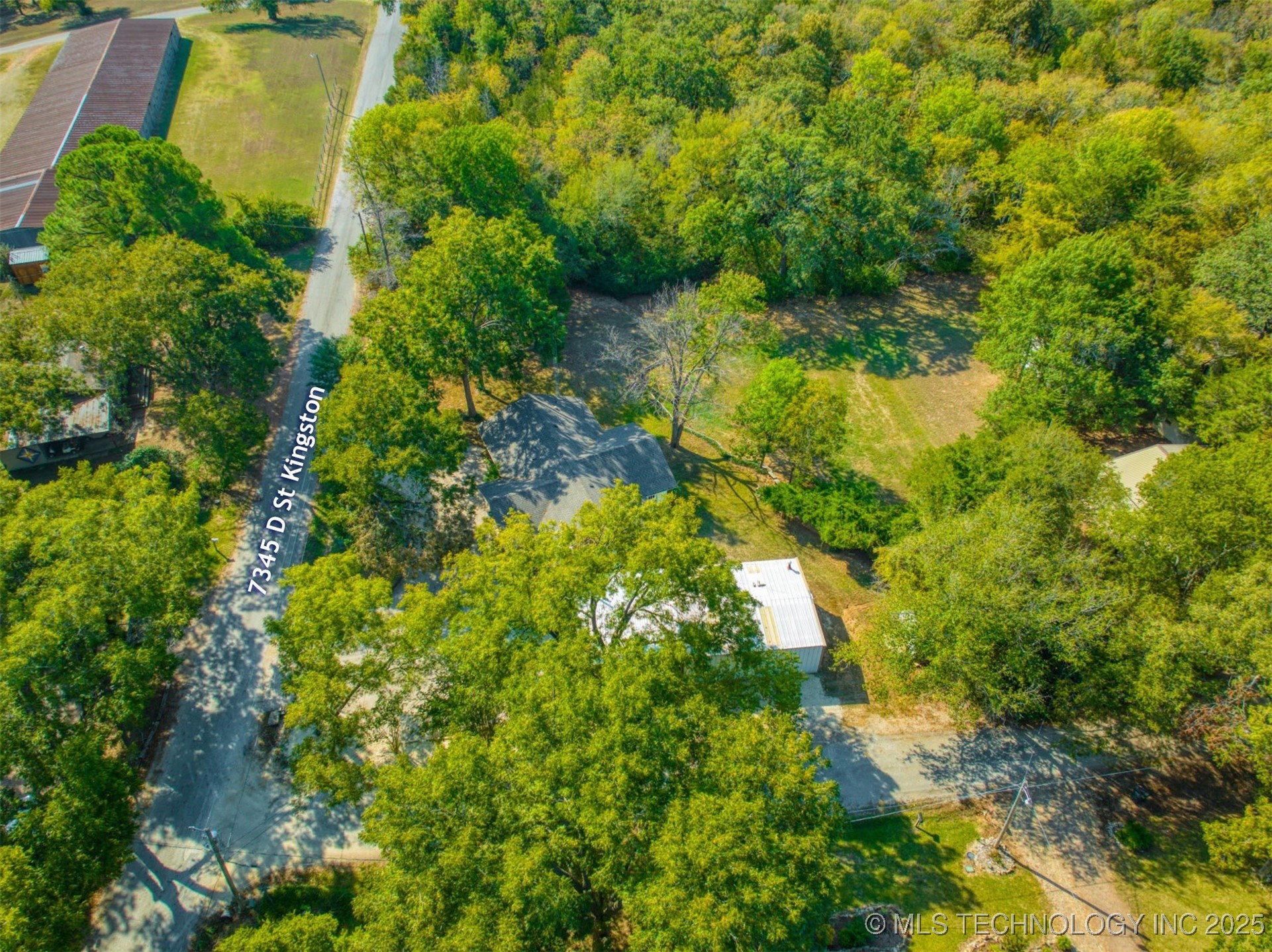 7345 D Property Photo 3