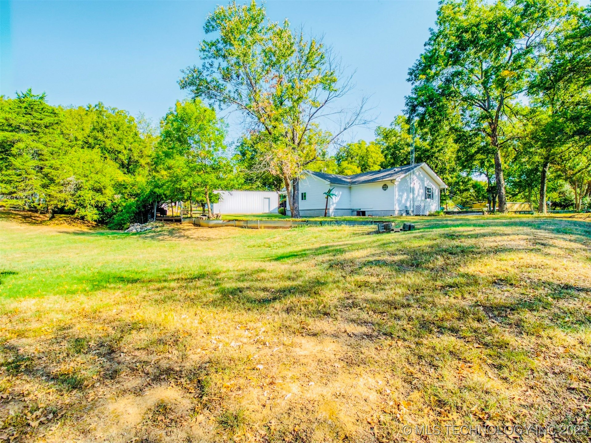 7345 D Property Photo 8