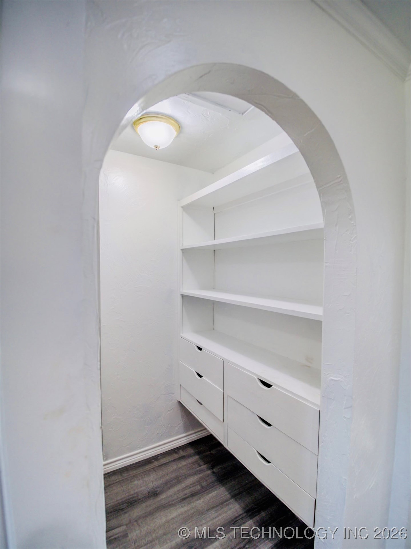 7345 D Property Photo 34