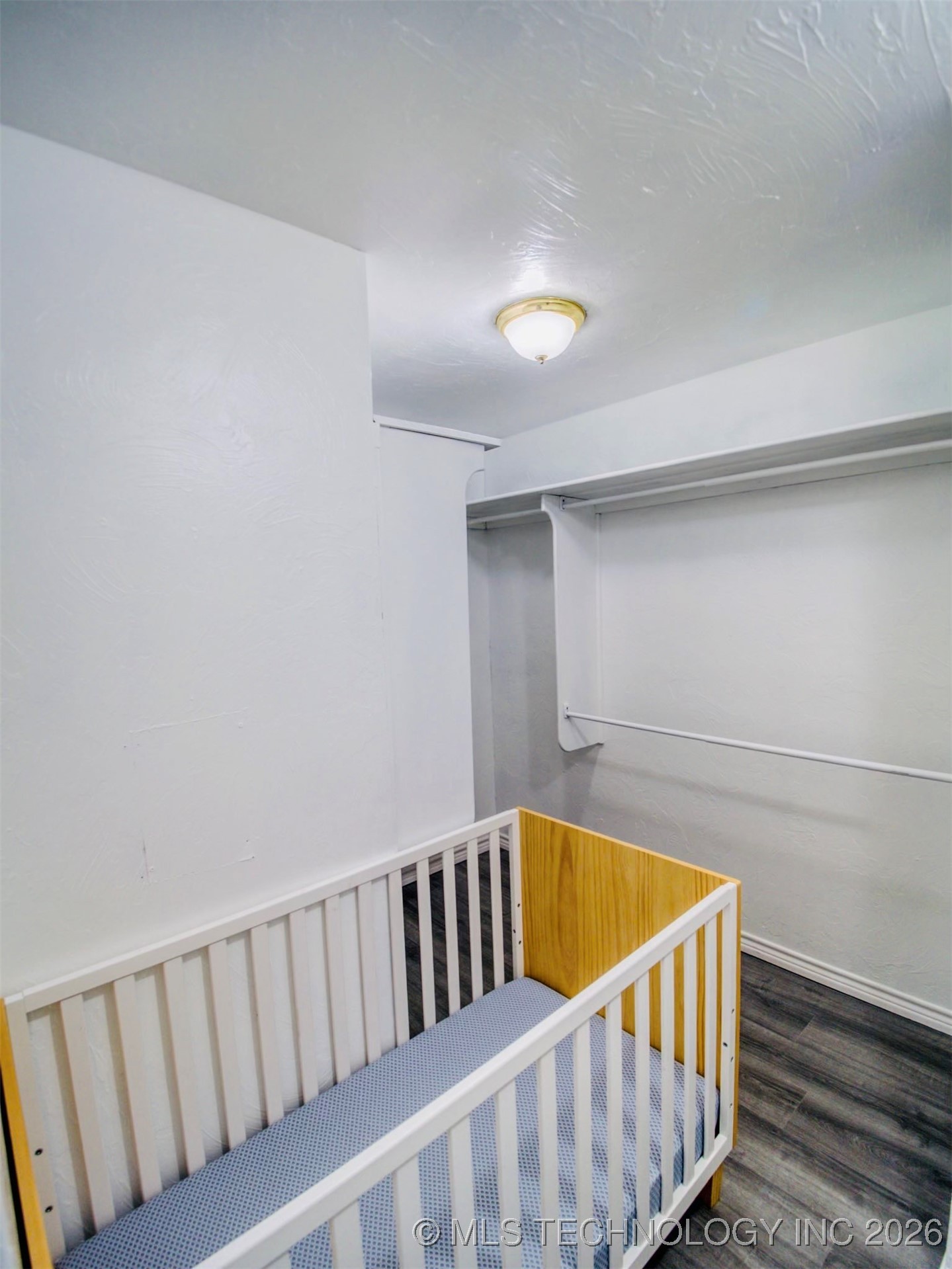 7345 D Property Photo 35