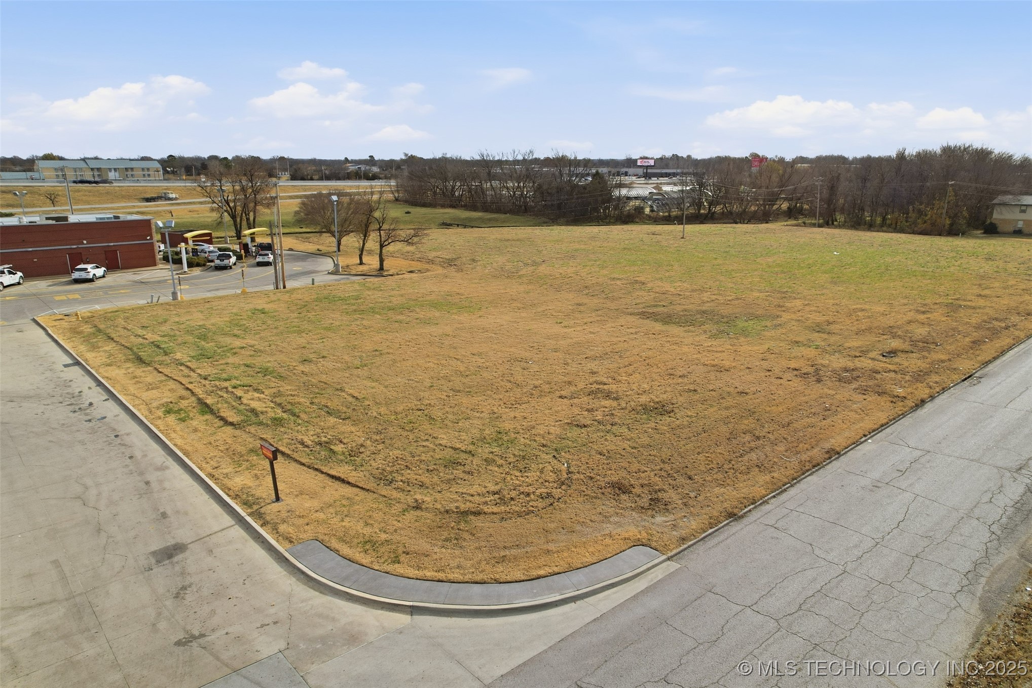 213 S Dogwood Street