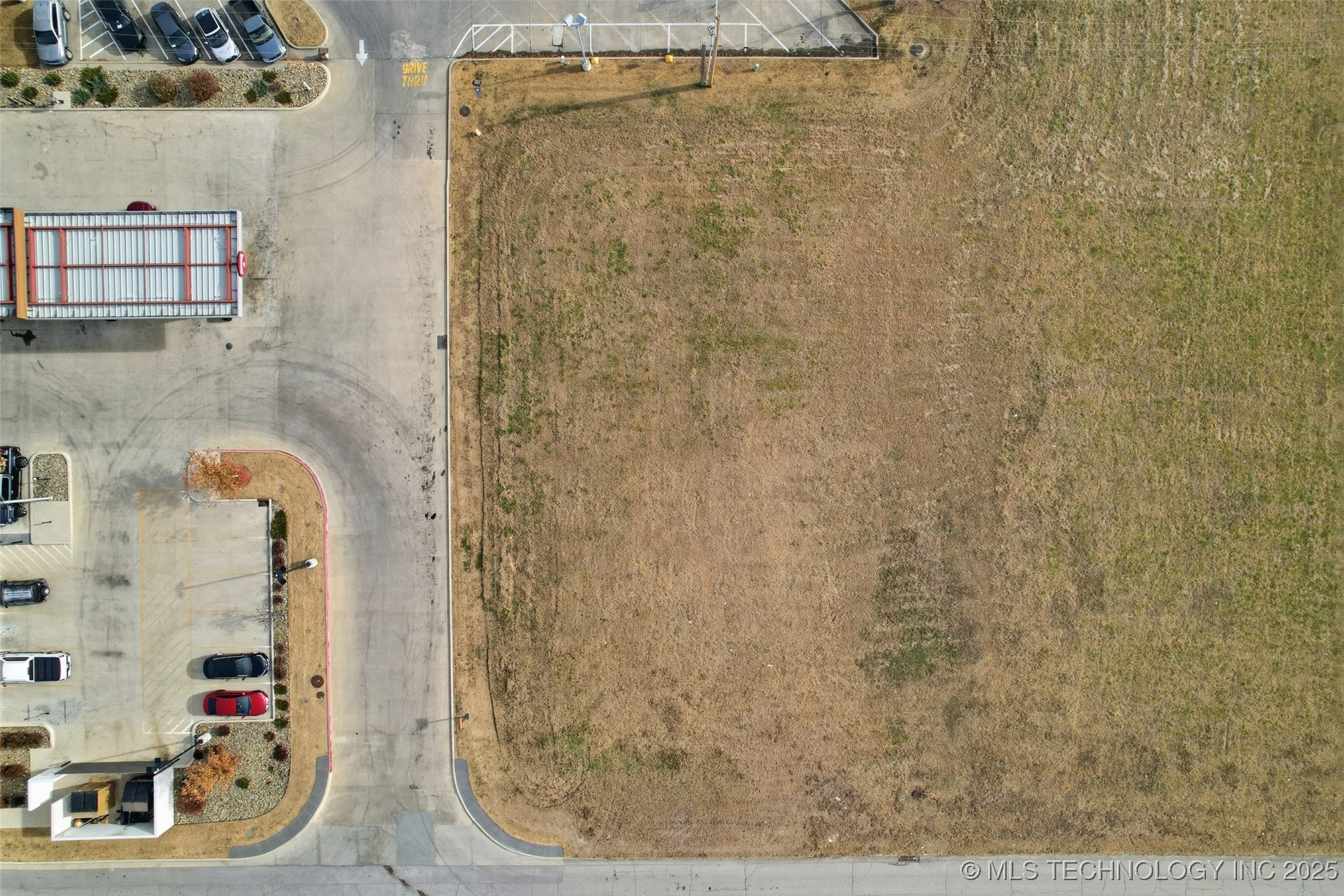 213 S Dogwood Street Property Photo 6