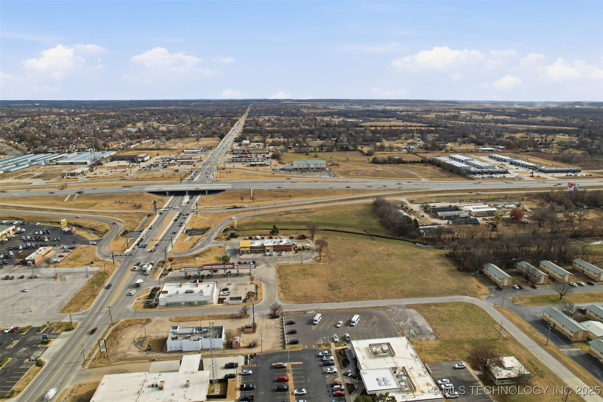 213 S Dogwood Street Property Photo 14