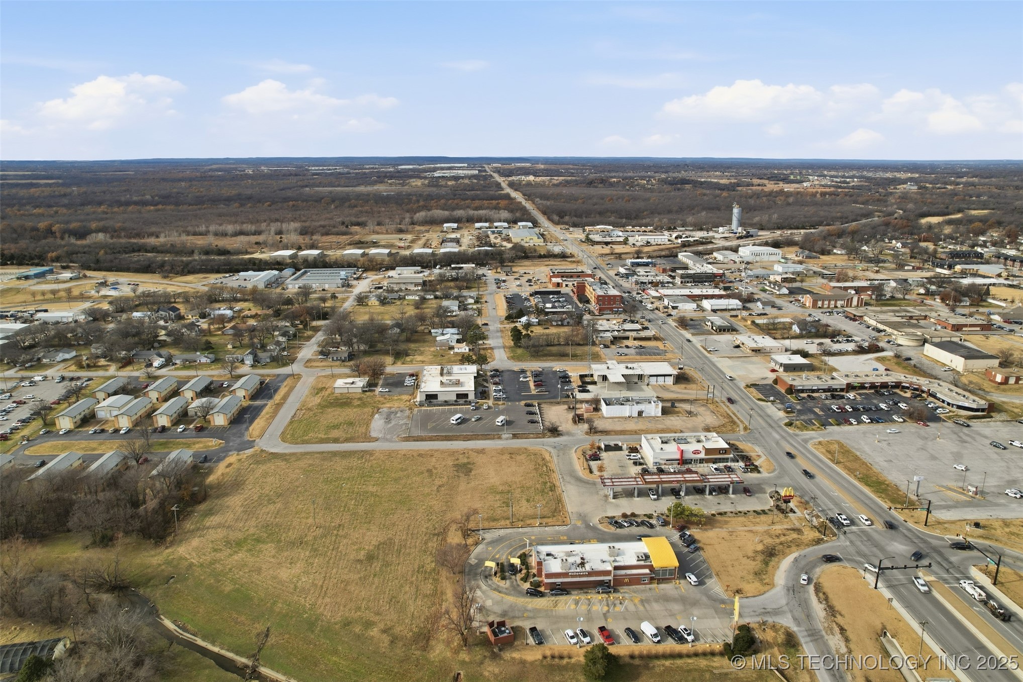 213 S Dogwood Street Property Photo 16