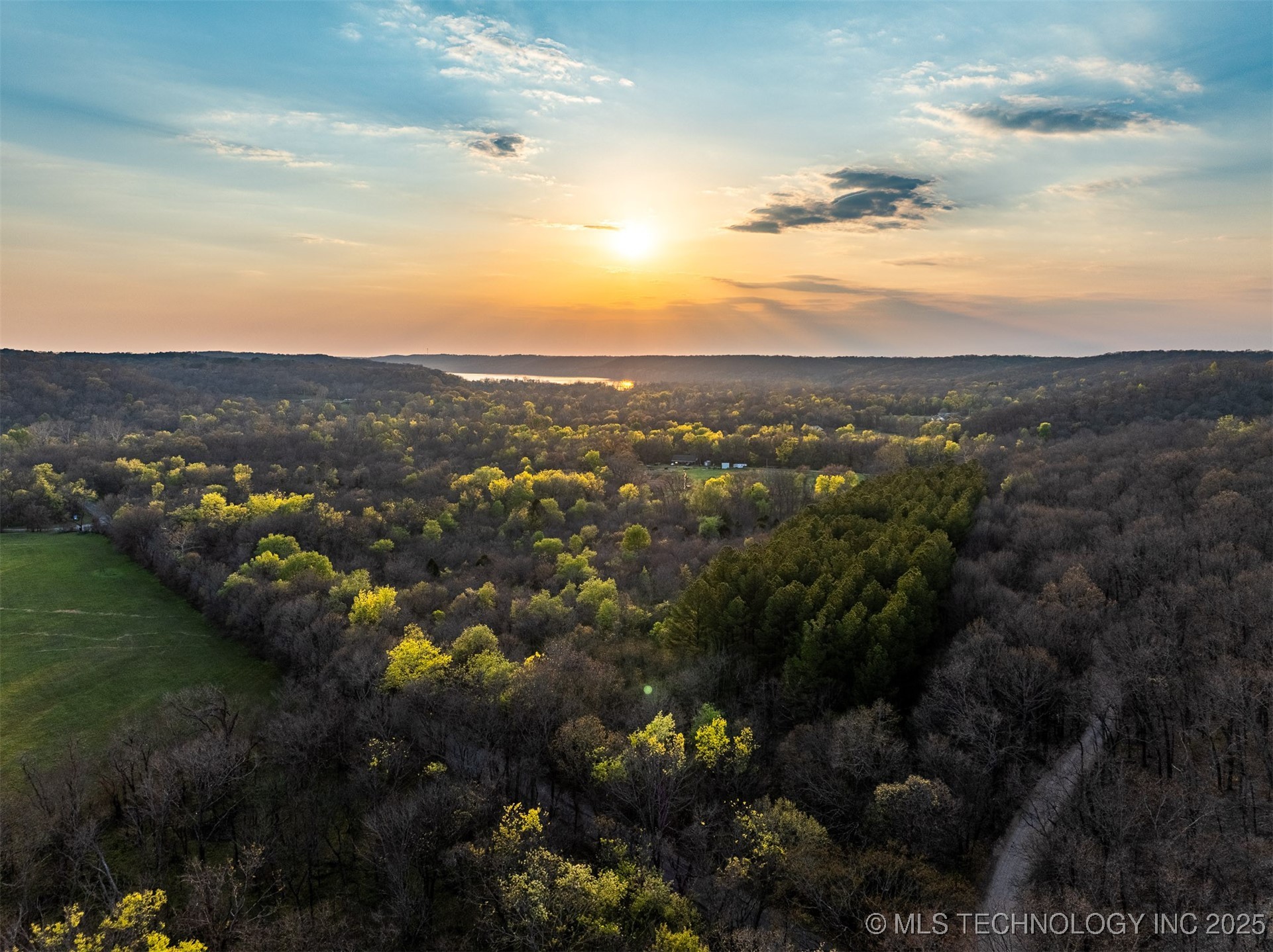 9 S 4530 Road Property Photo 6