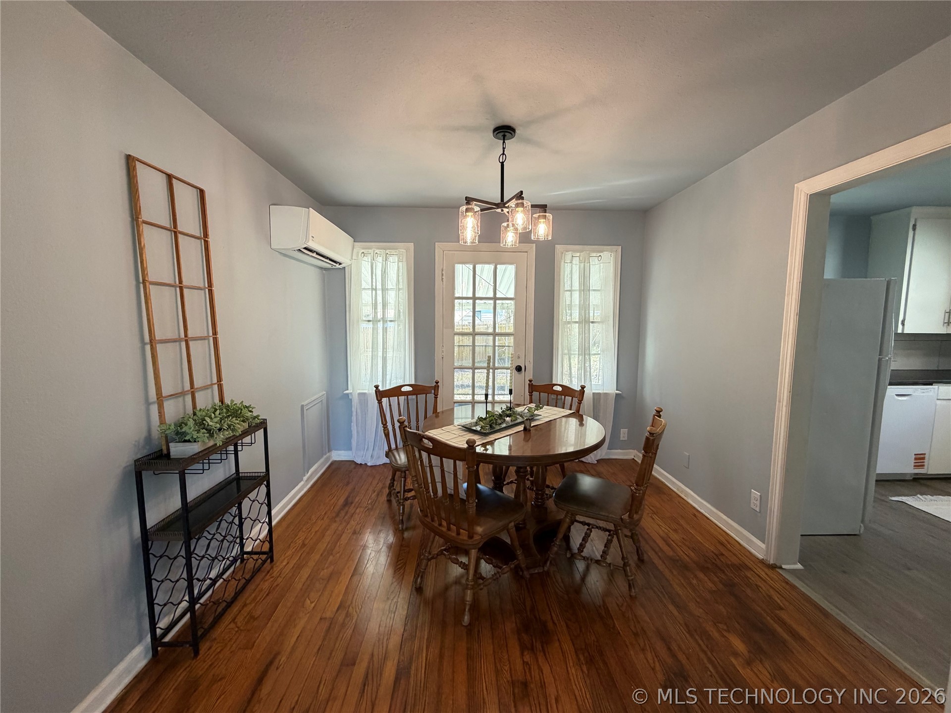 509 Honor Heights Drive Property Photo 5