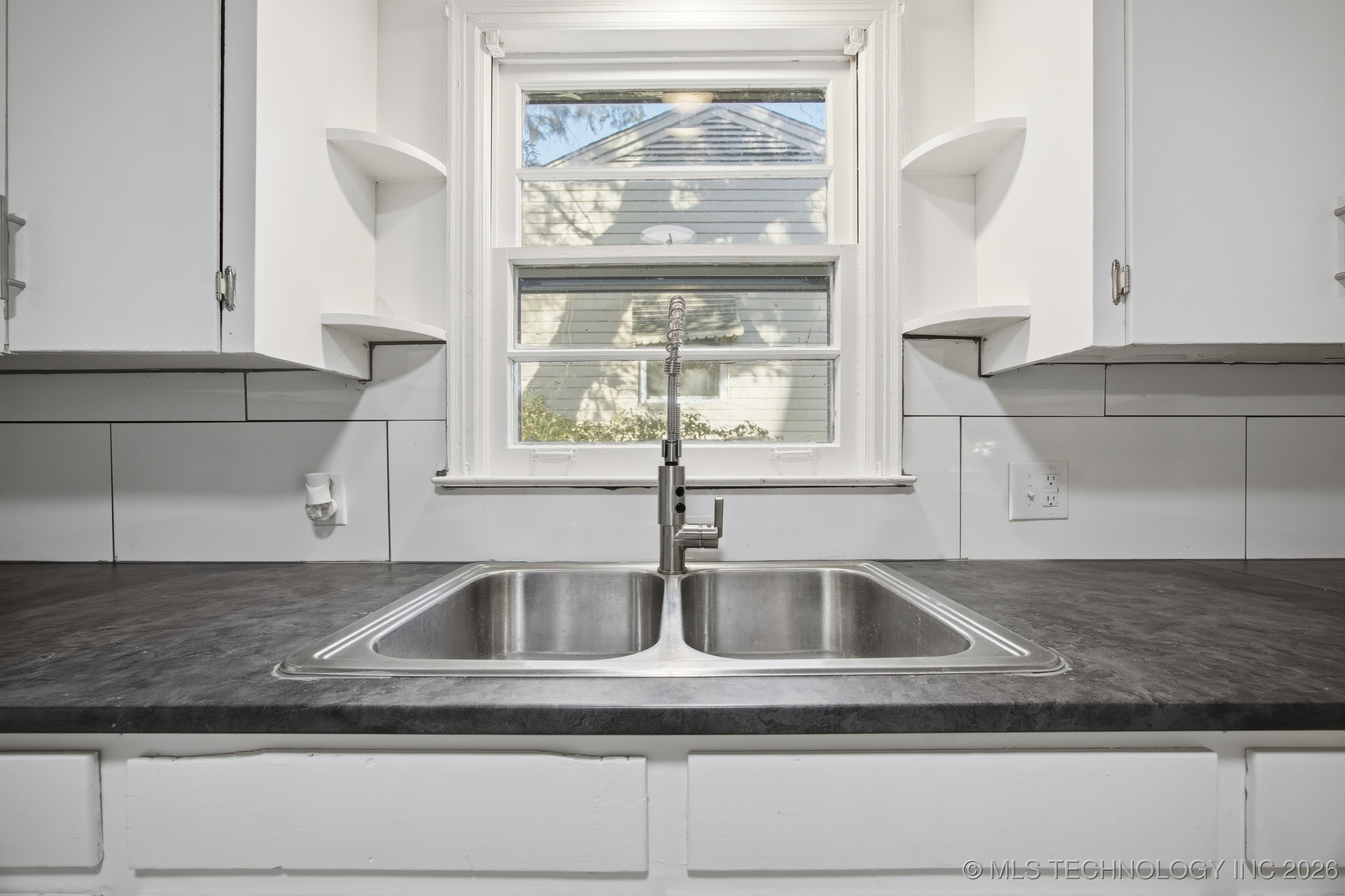 509 Honor Heights Drive Property Photo 7