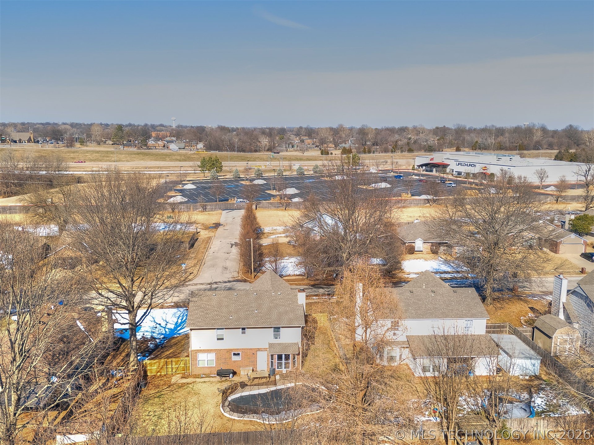 433 W Quanah Street N Property Photo 9