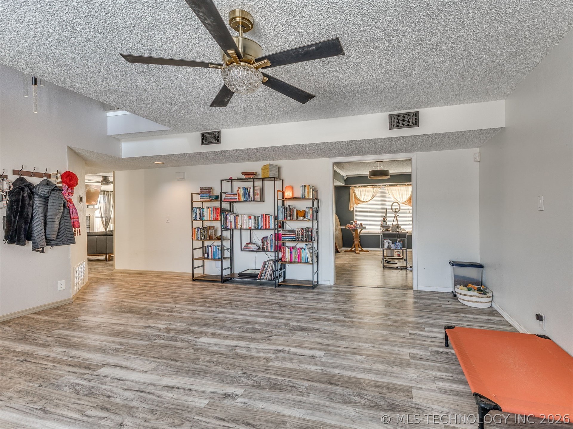 433 W Quanah Street N Property Photo 15