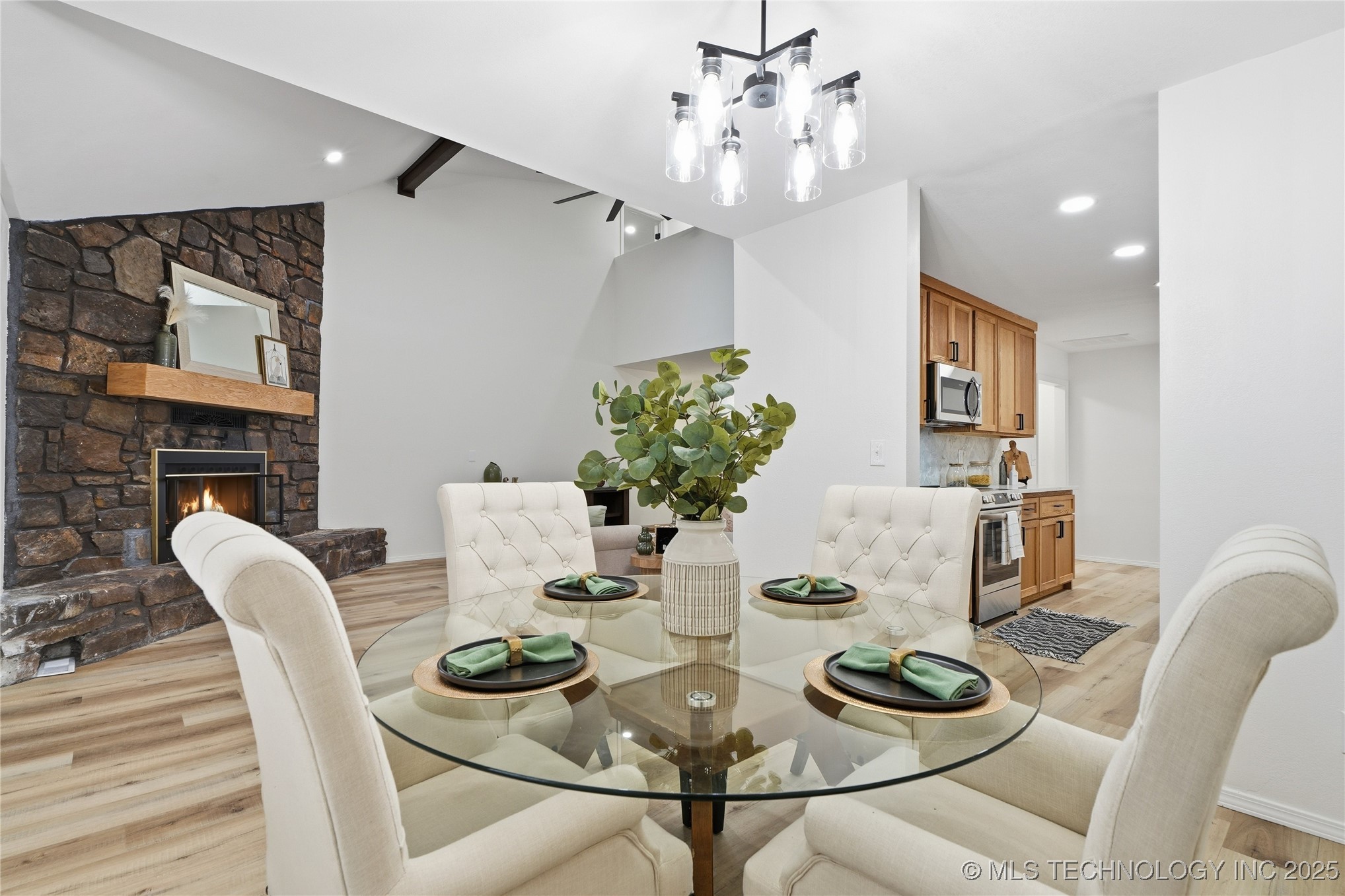 6933 N Martin Ridge Road Property Photo 10