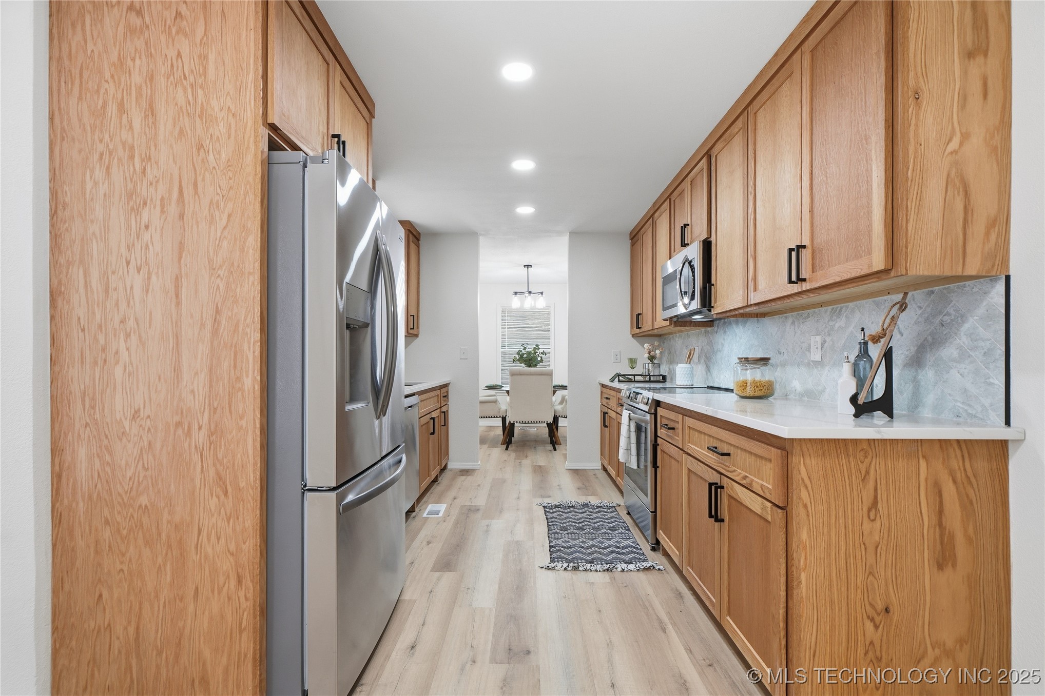 6933 N Martin Ridge Road Property Photo 15