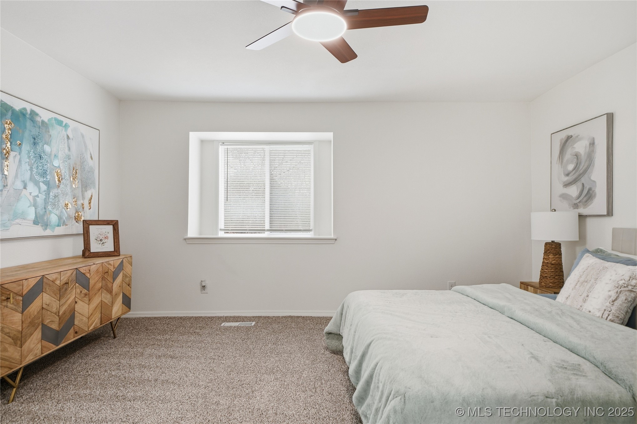 6933 N Martin Ridge Road Property Photo 18