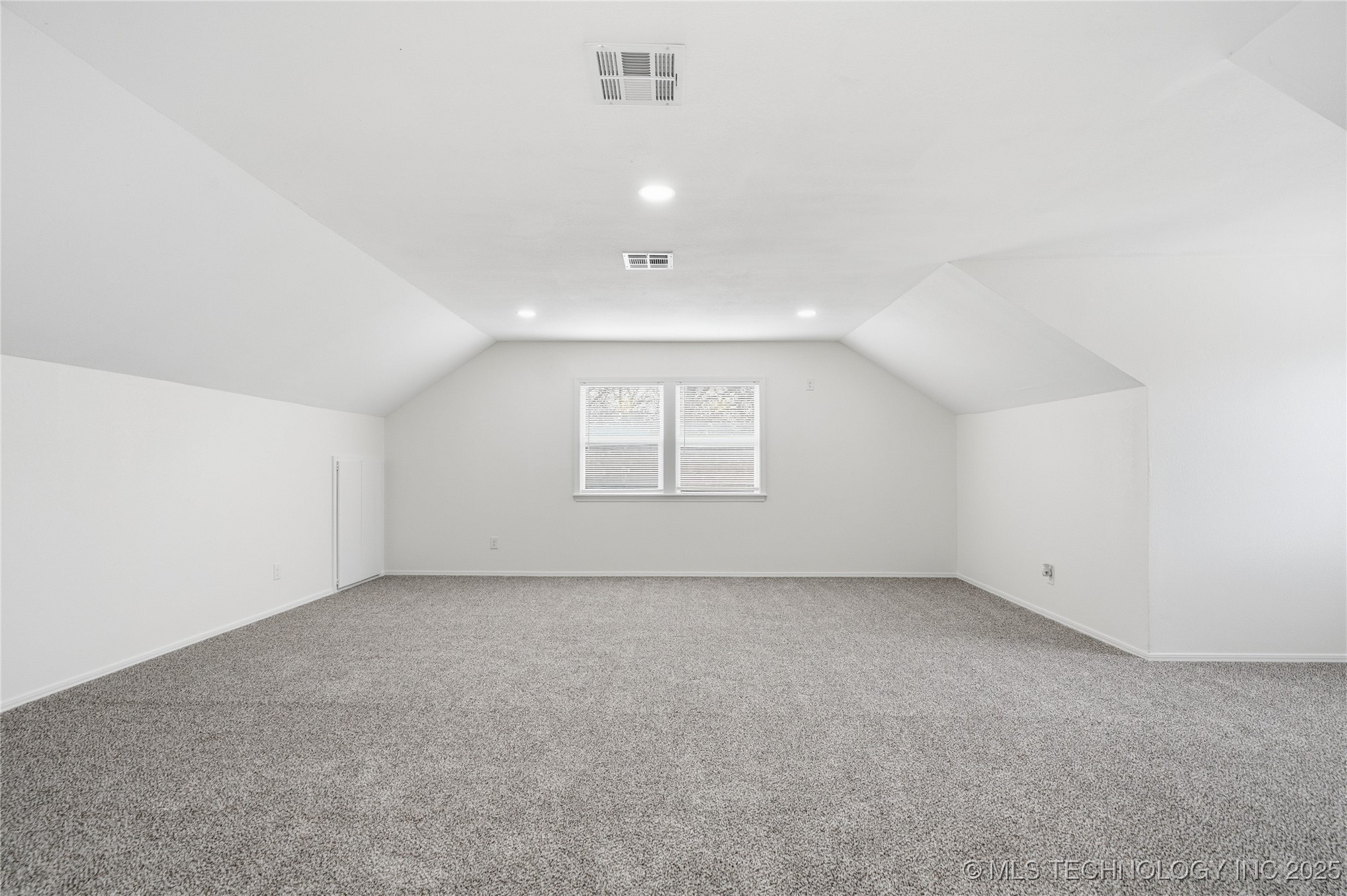 6933 N Martin Ridge Road Property Photo 33