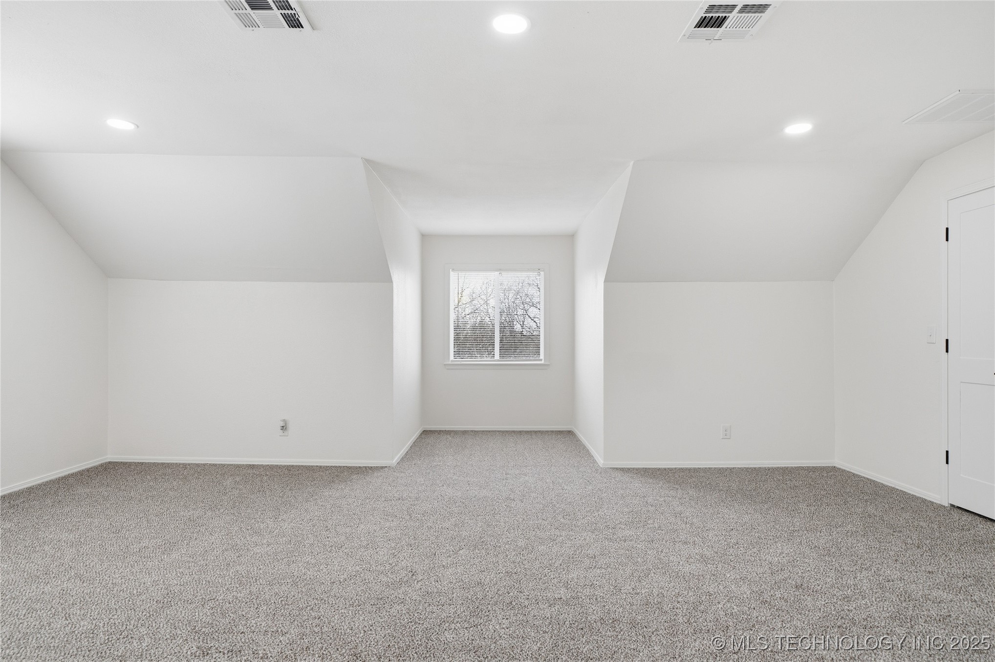 6933 N Martin Ridge Road Property Photo 35