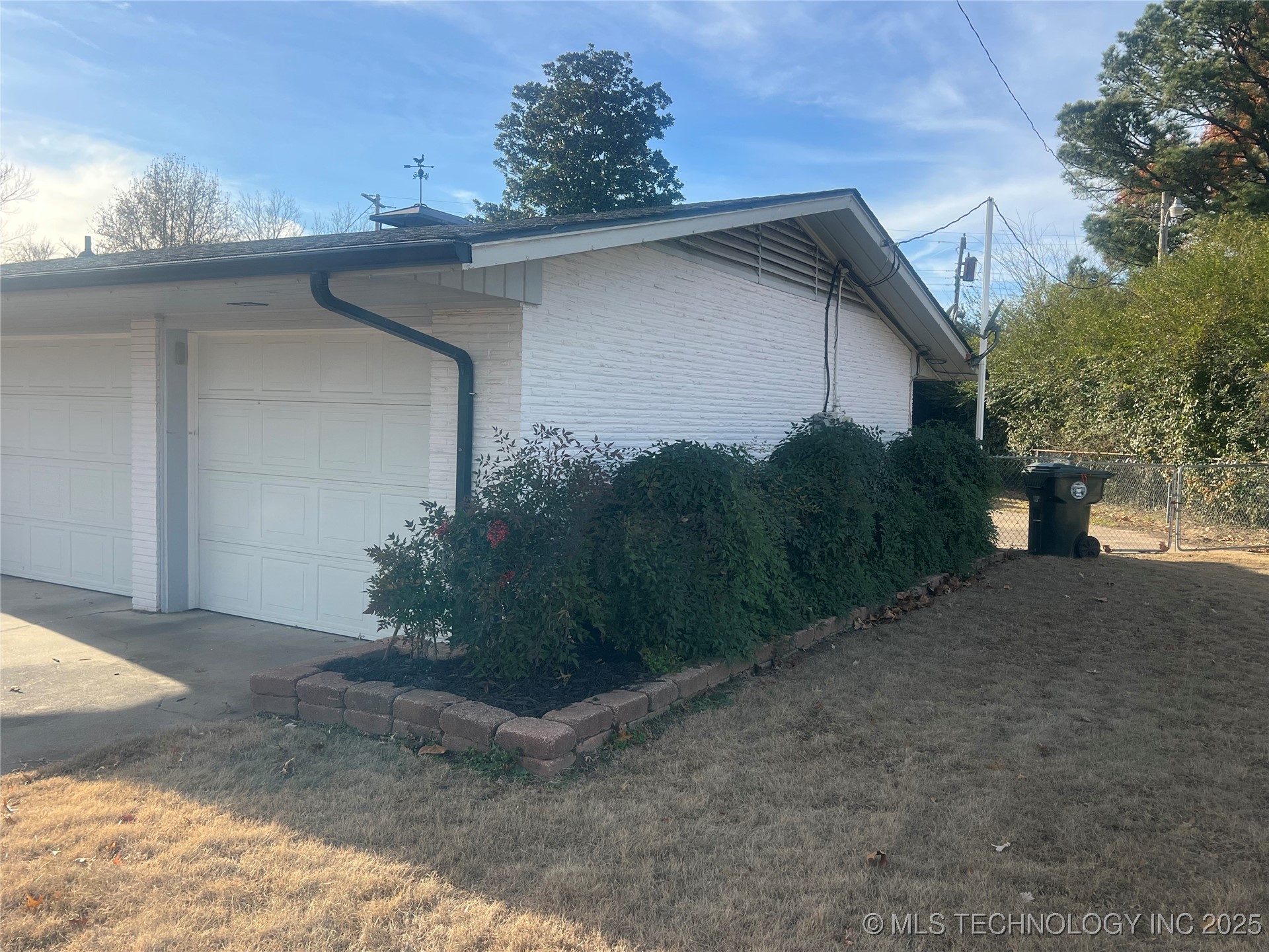 403 N Anthony Property Photo 4