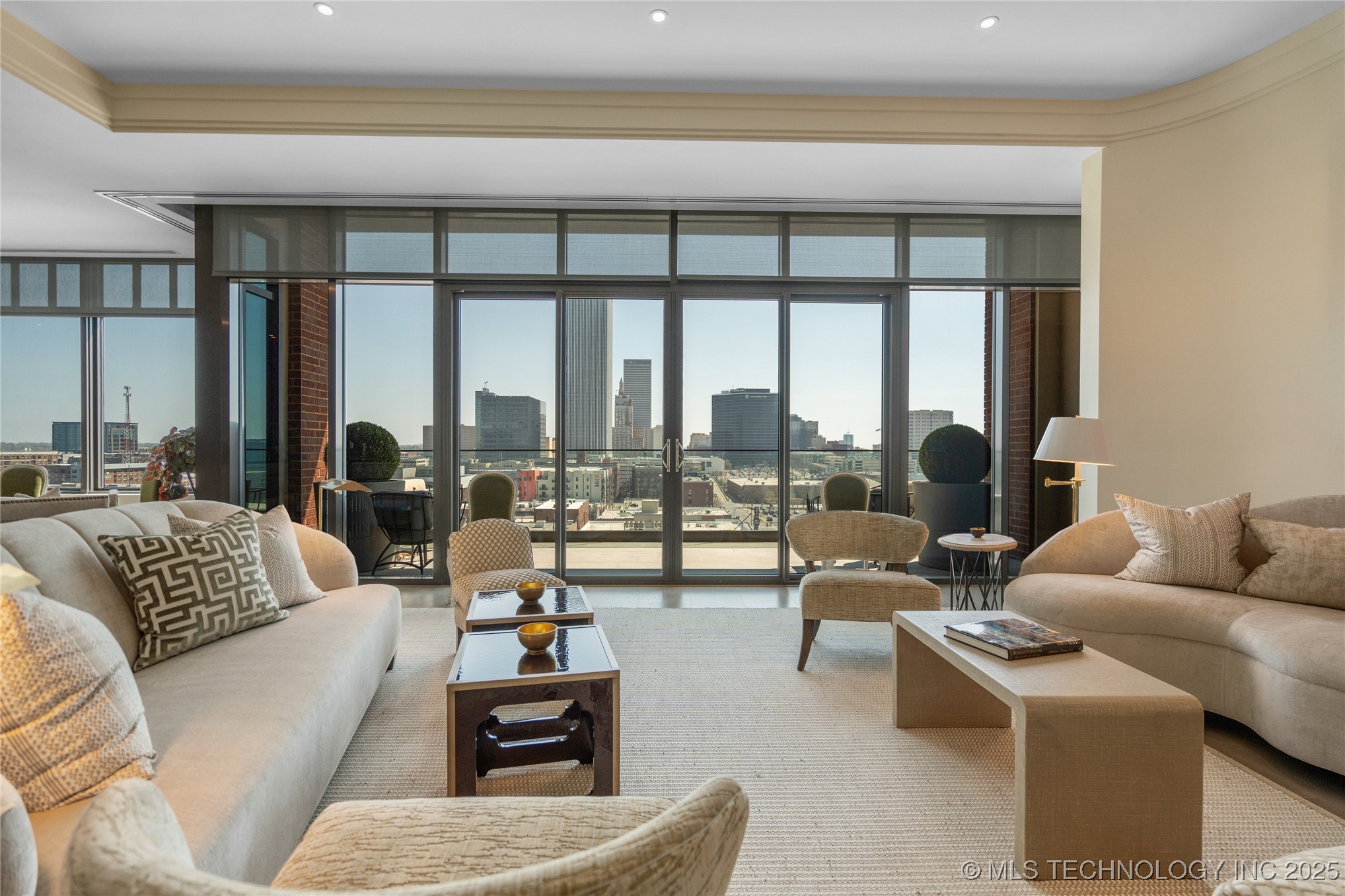 405 N Main Street 7e Property Photo 8