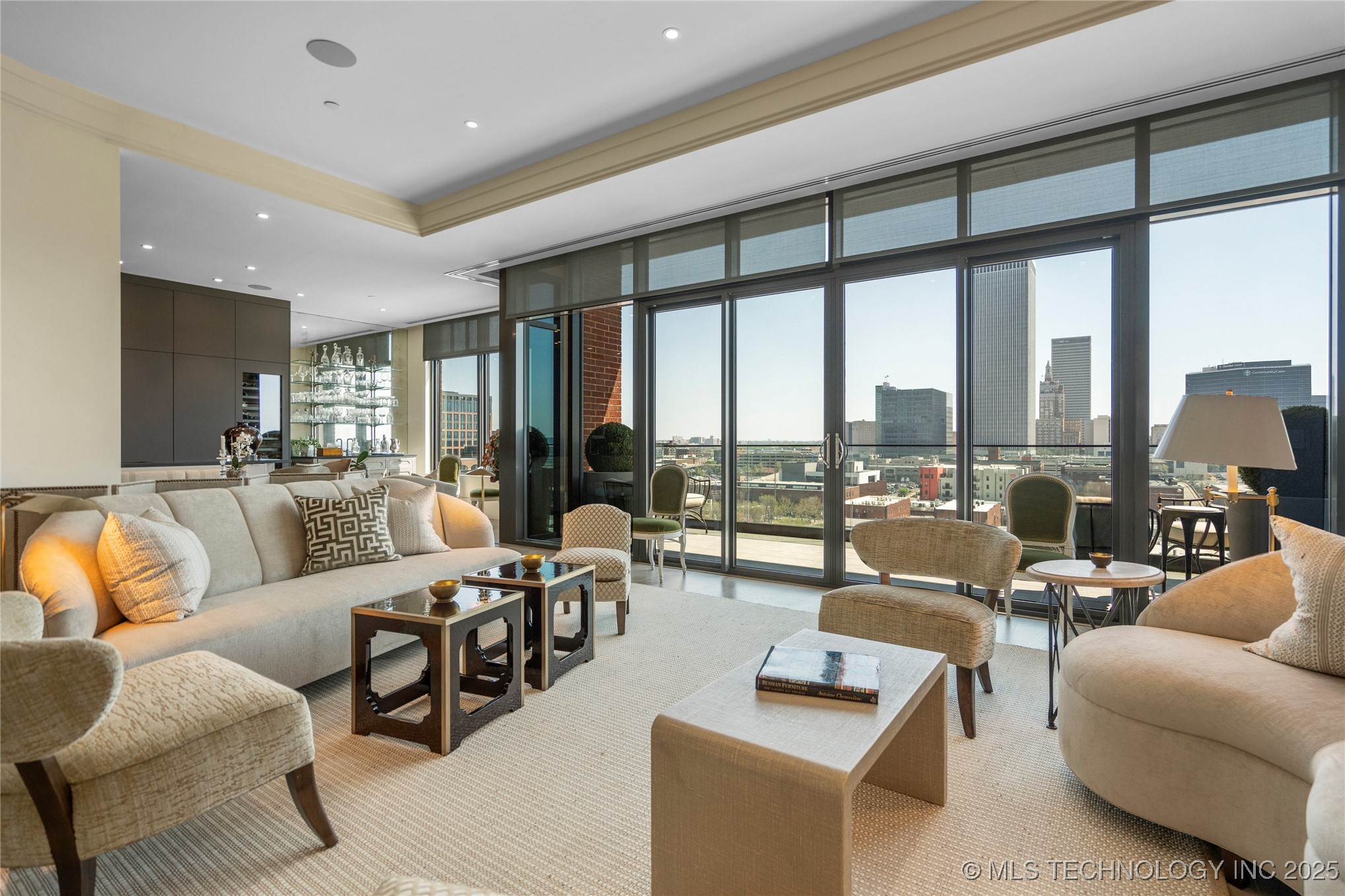 405 N Main Street 7e Property Photo 9