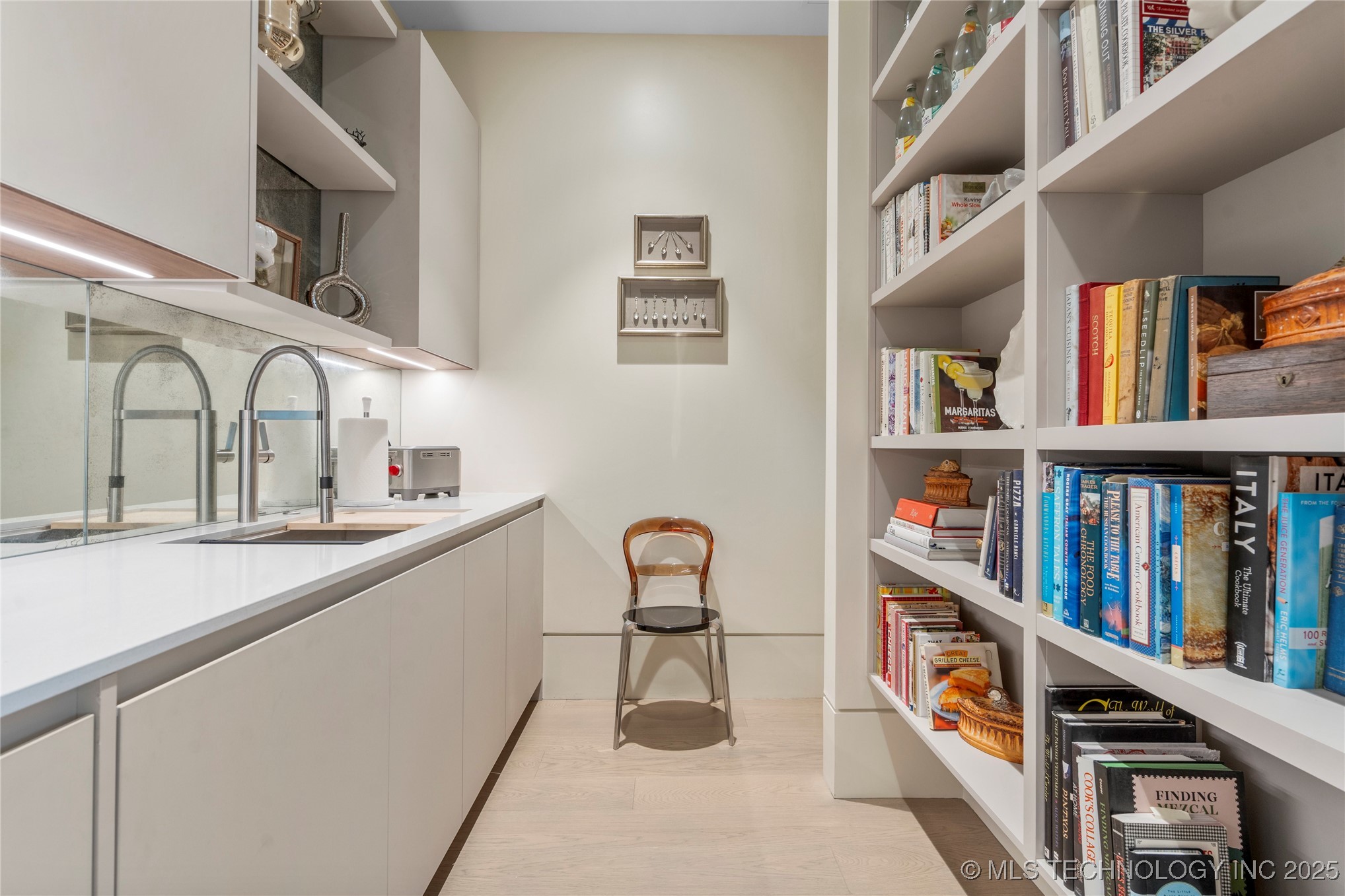 405 N Main Street 7e Property Photo 30