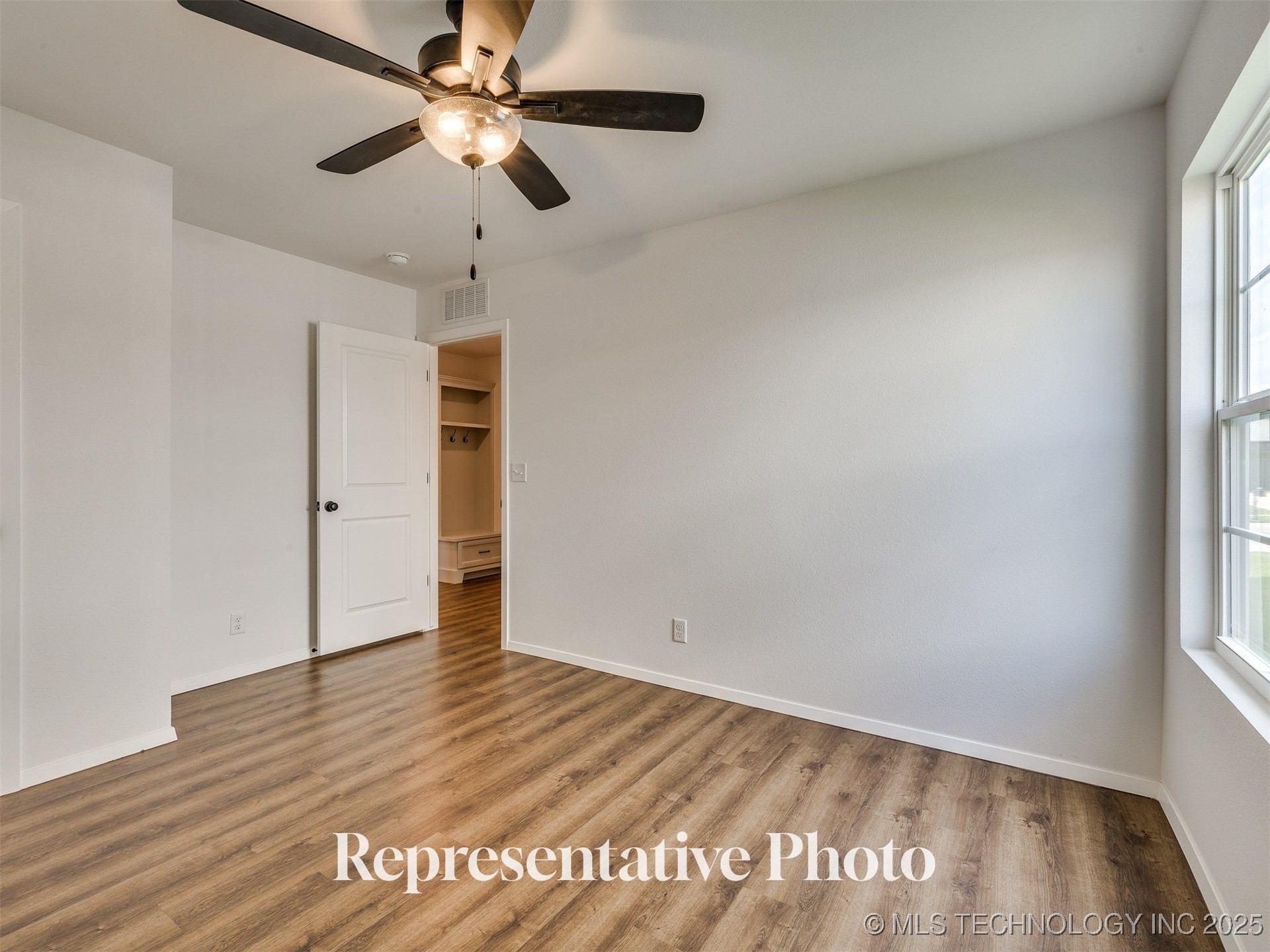 13202 S 72nd East Avenue Property Photo 9