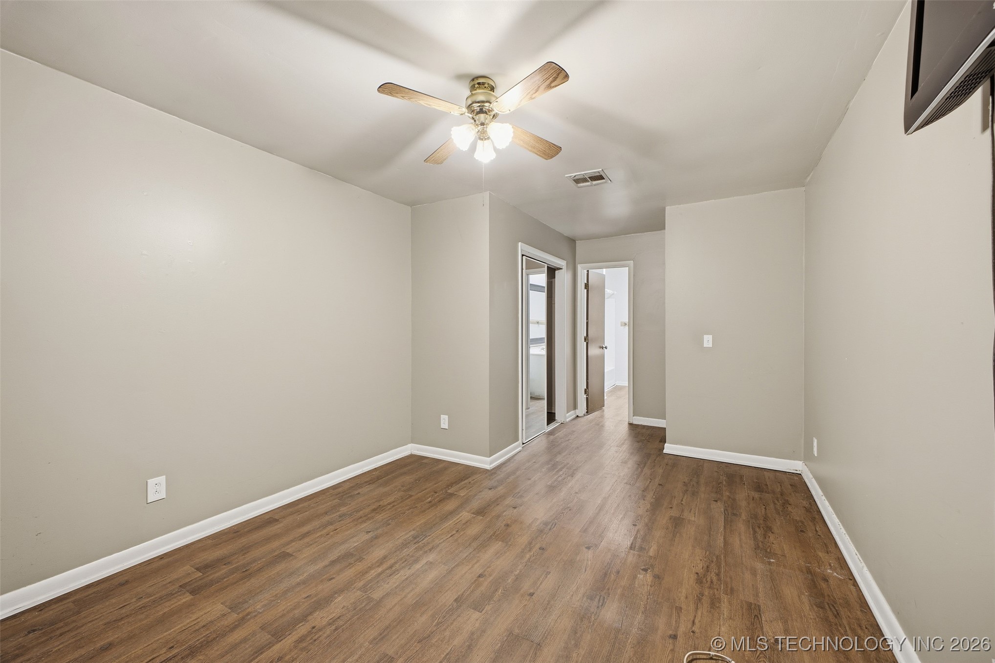 820 Charles Drive Property Photo 13