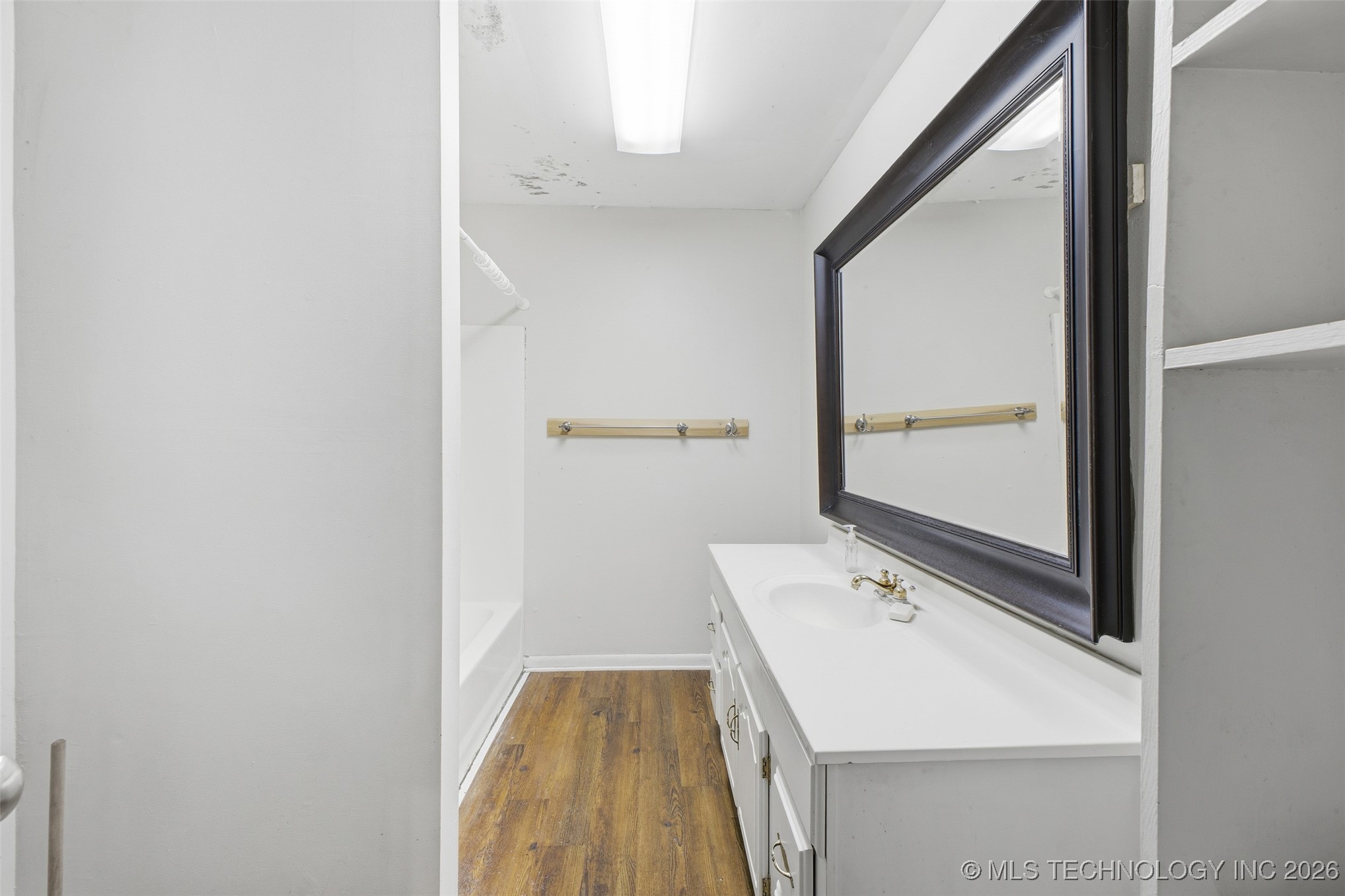 820 Charles Drive Property Photo 14