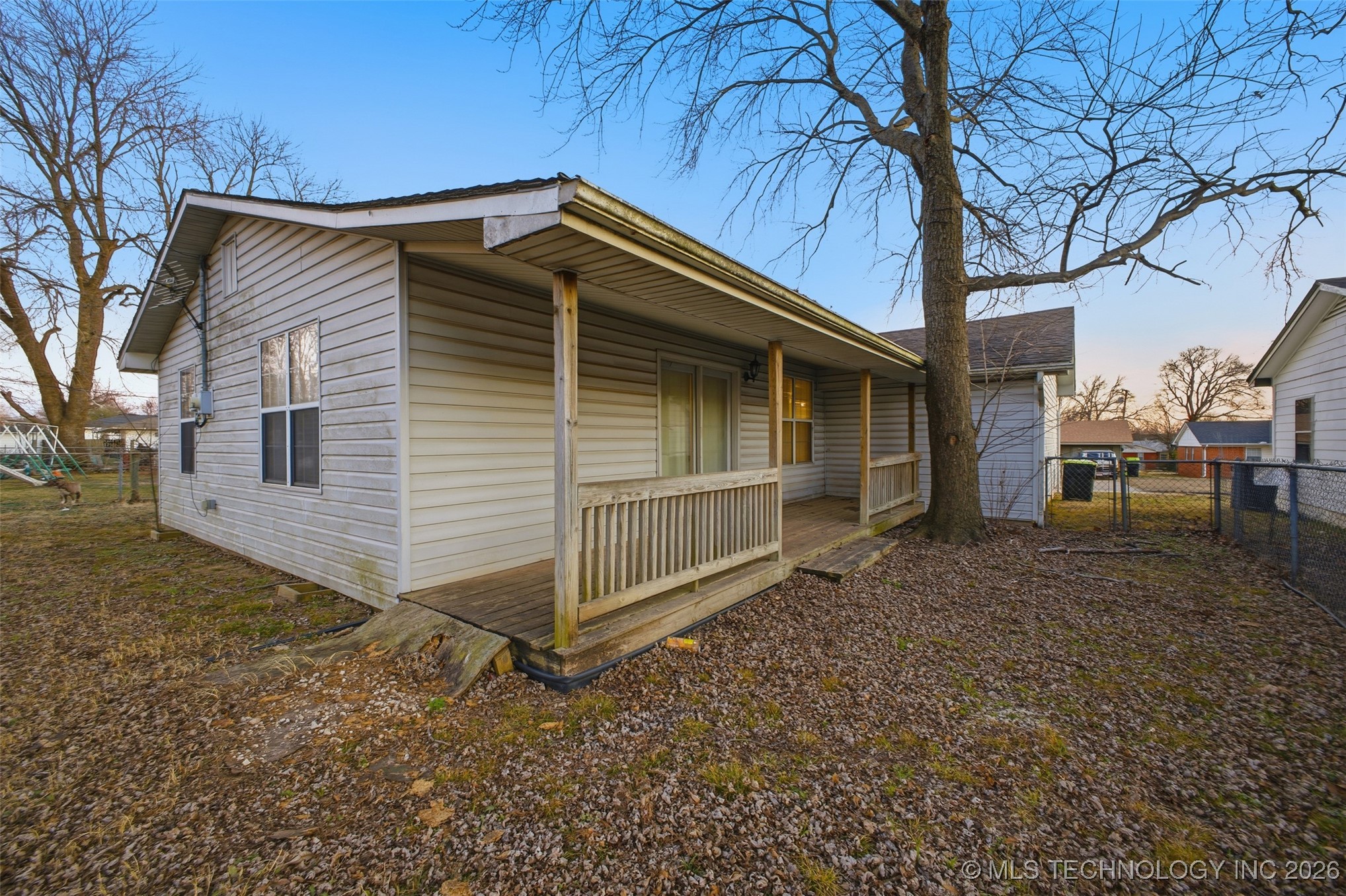 820 Charles Drive Property Photo 22