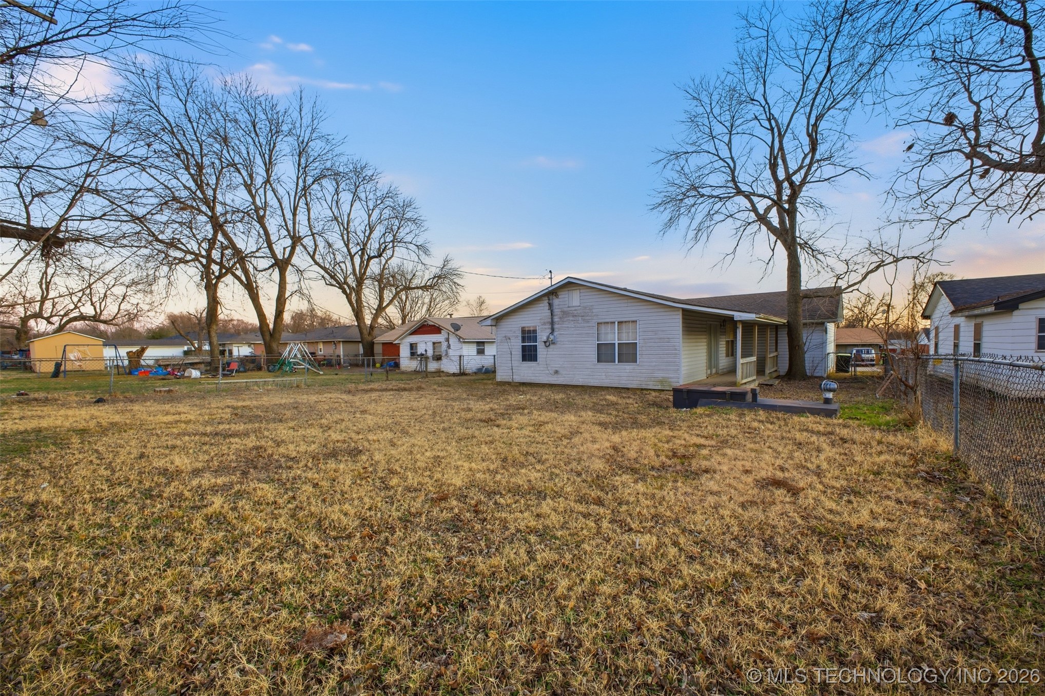 820 Charles Drive Property Photo 26