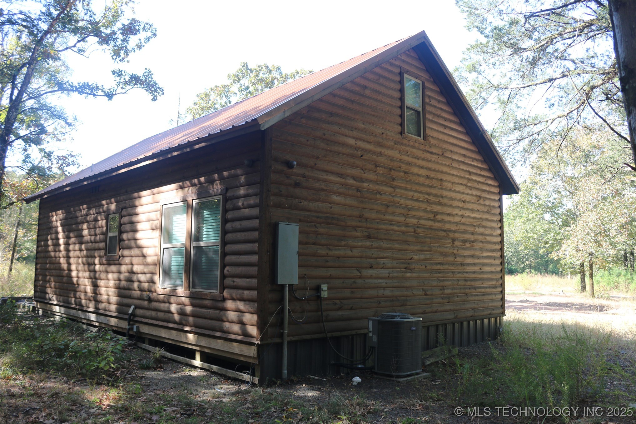 61216 Patterson Lane Property Photo 4