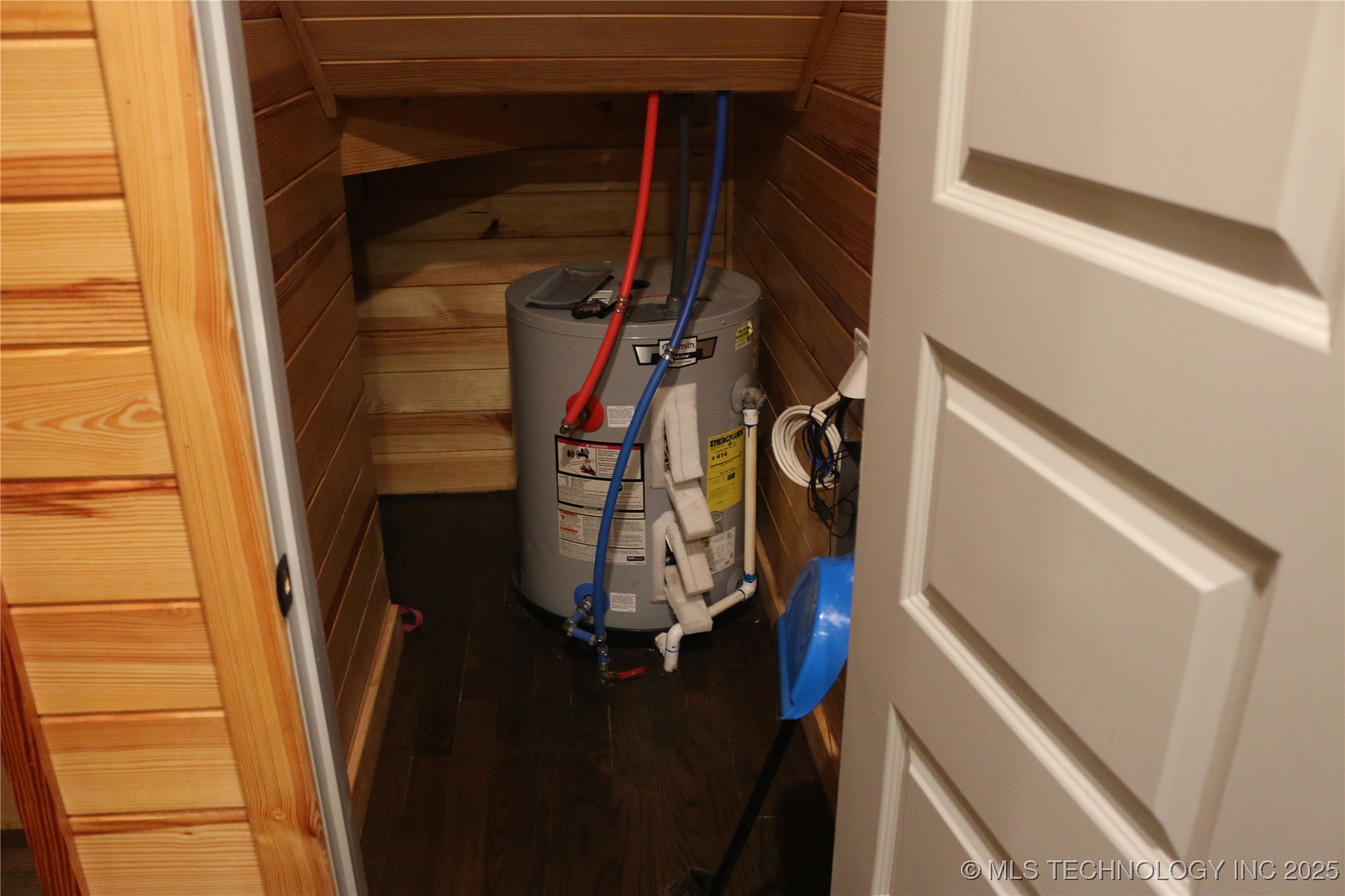 61216 Patterson Lane Property Photo 15