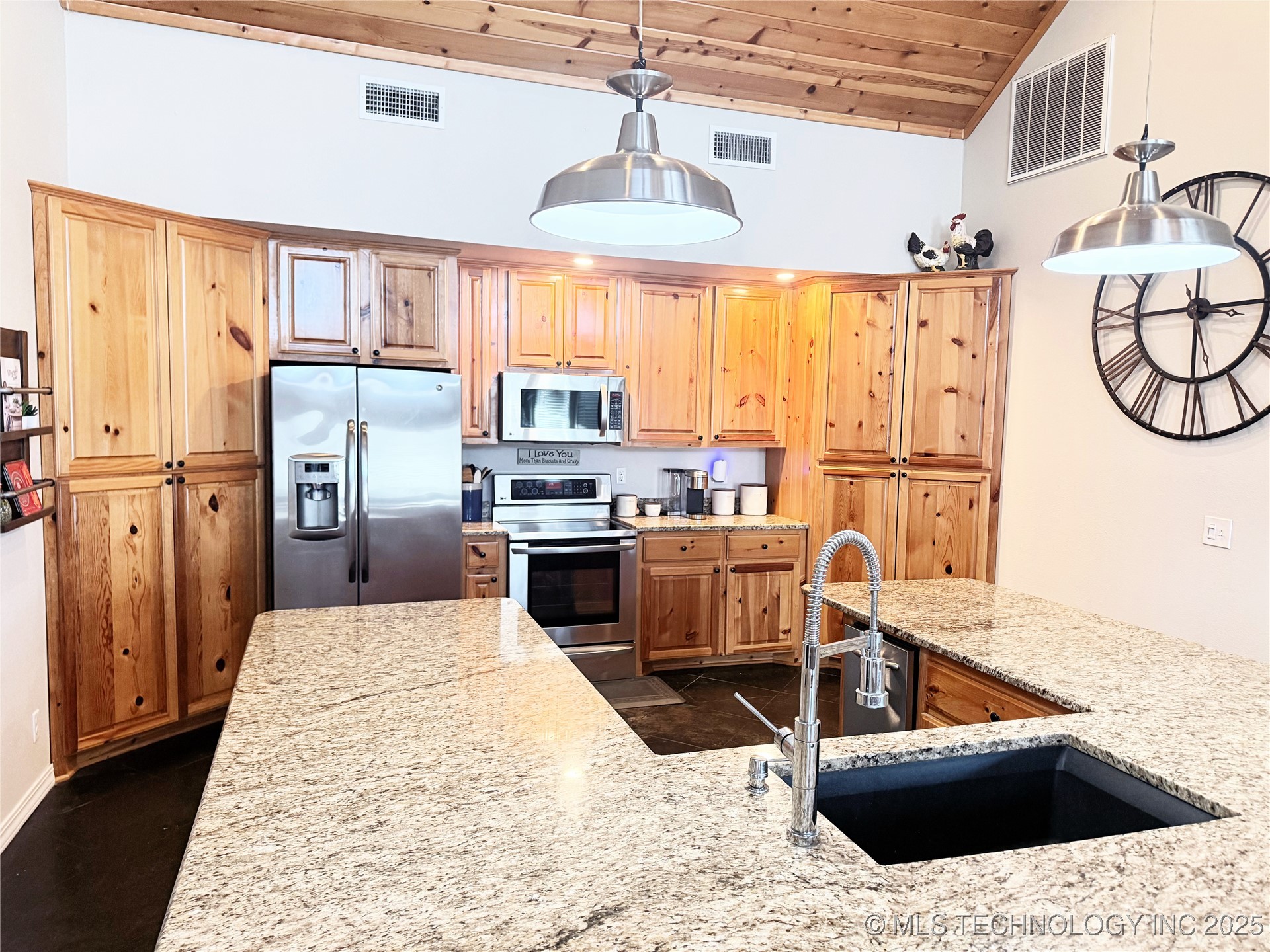 30 Lakeside Ridge Property Photo 23