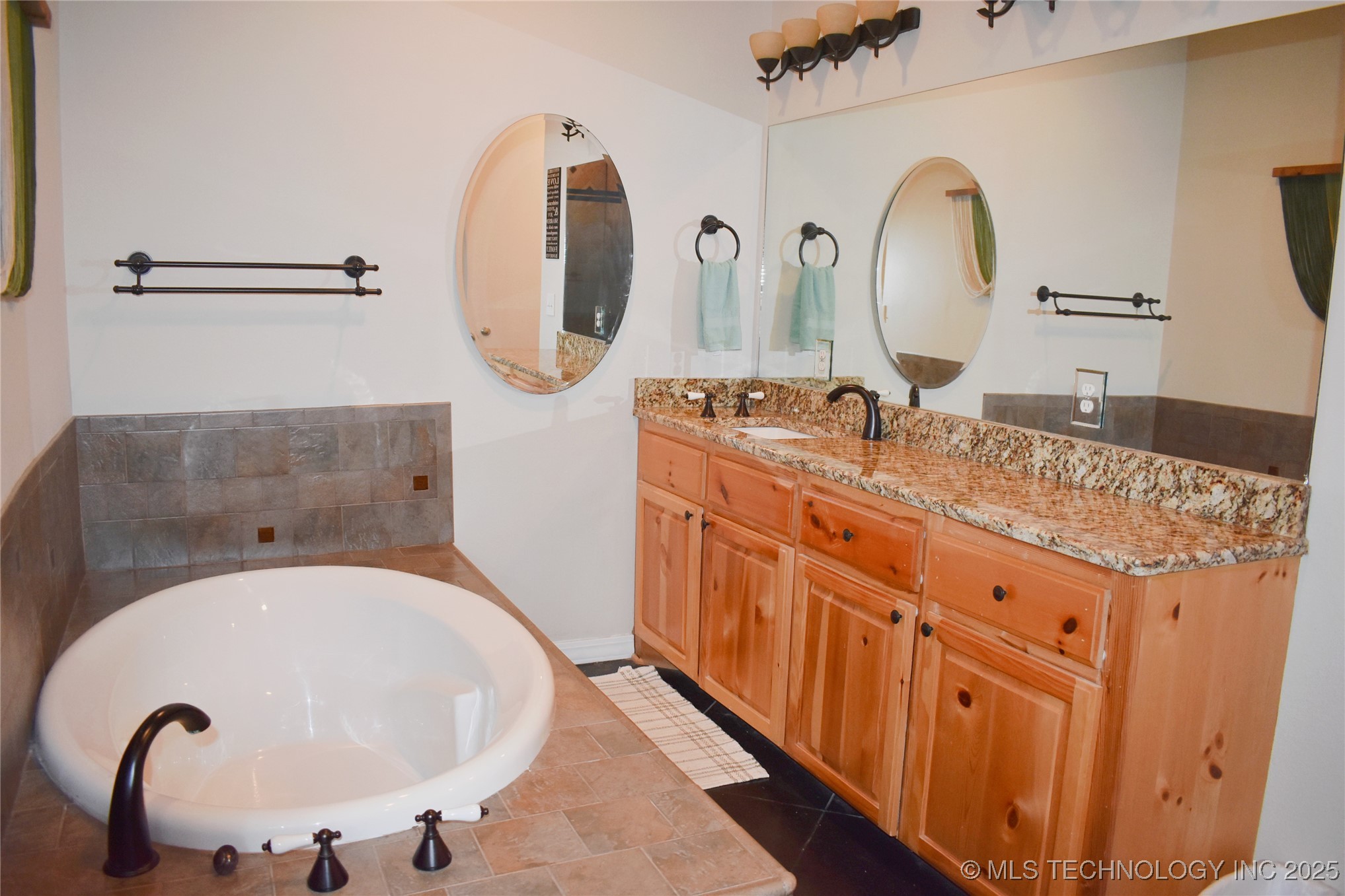 30 Lakeside Ridge Property Photo 36