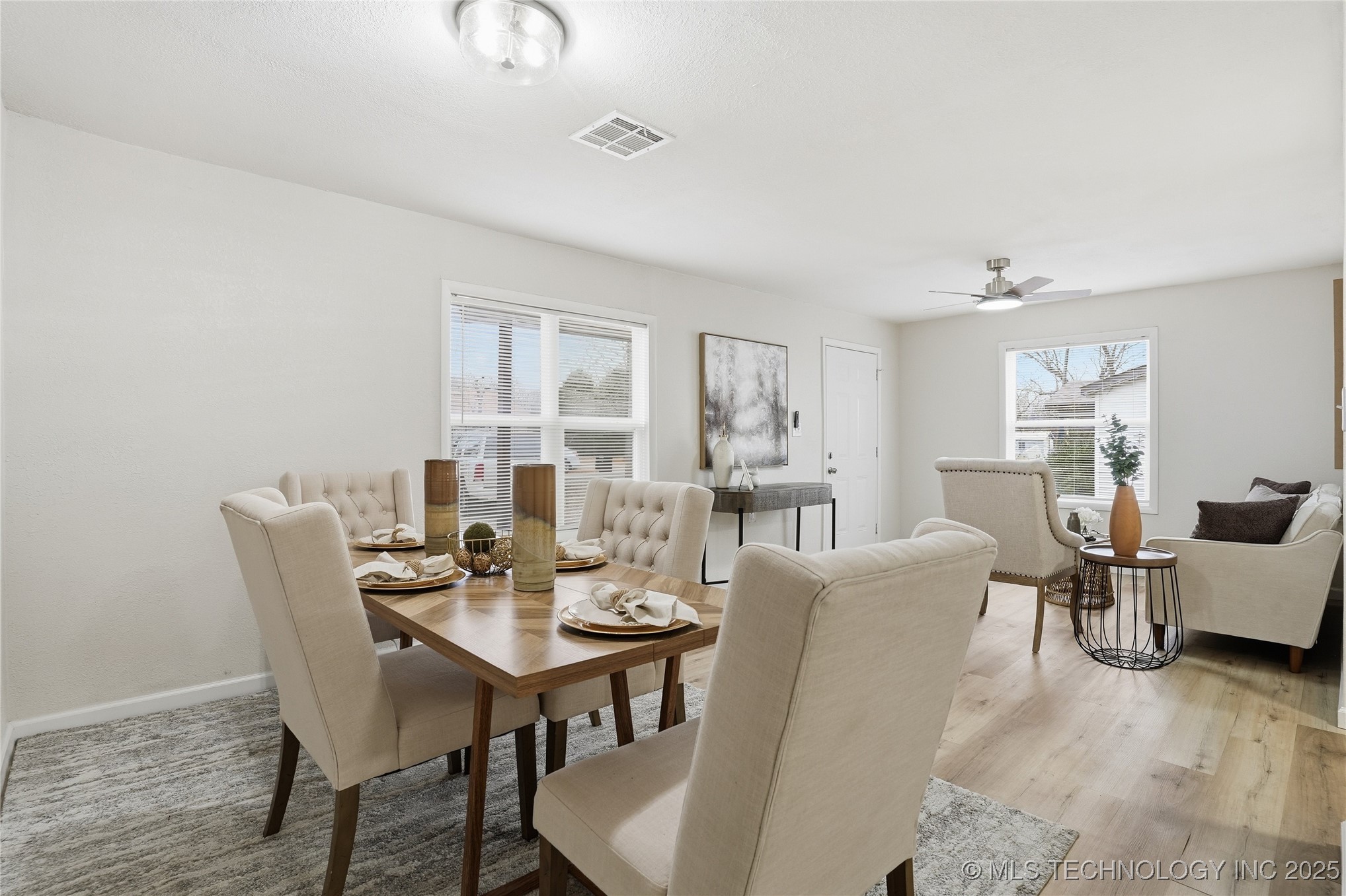 212 S Ash Street Property Photo 11