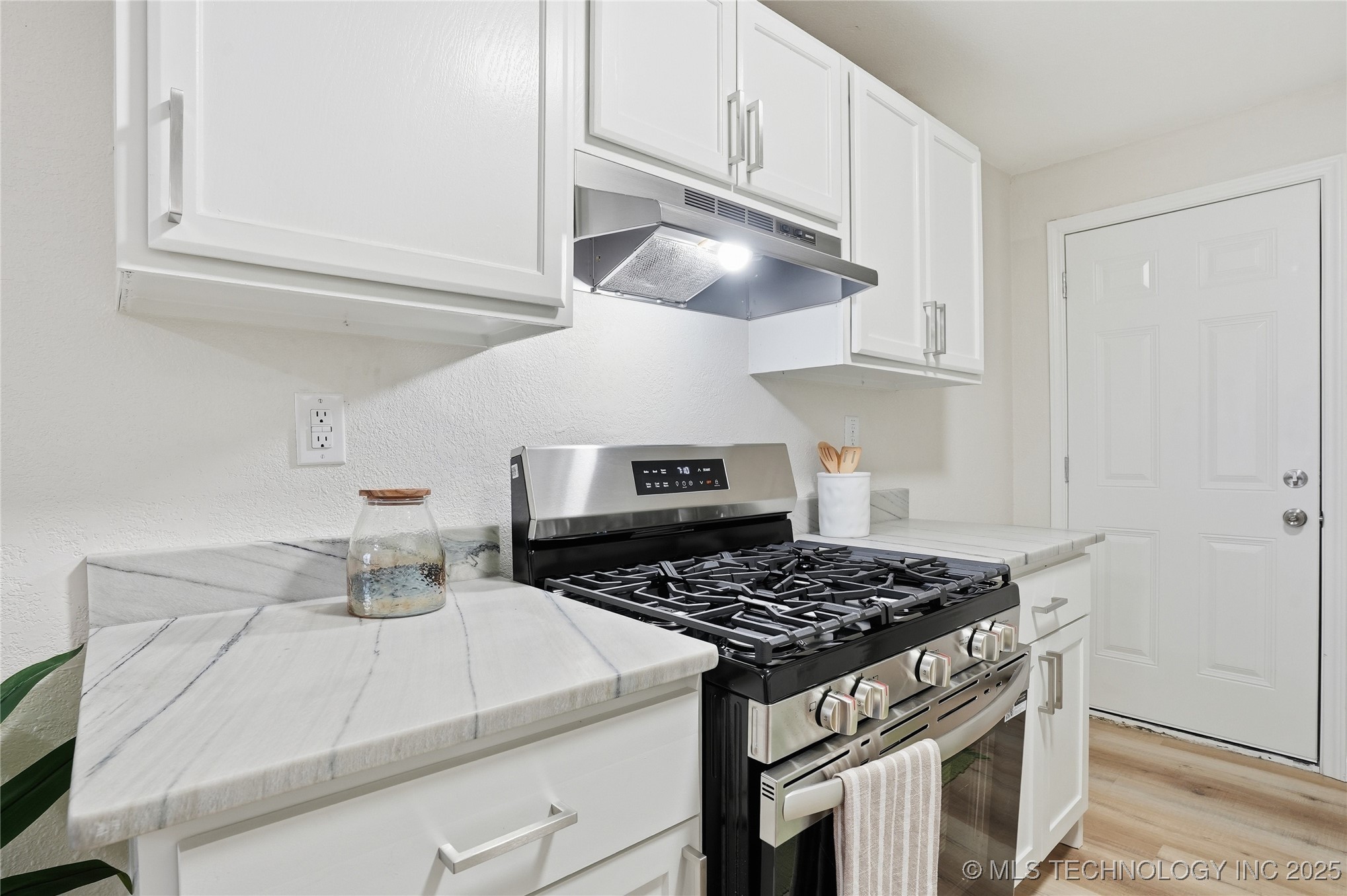 212 S Ash Street Property Photo 15