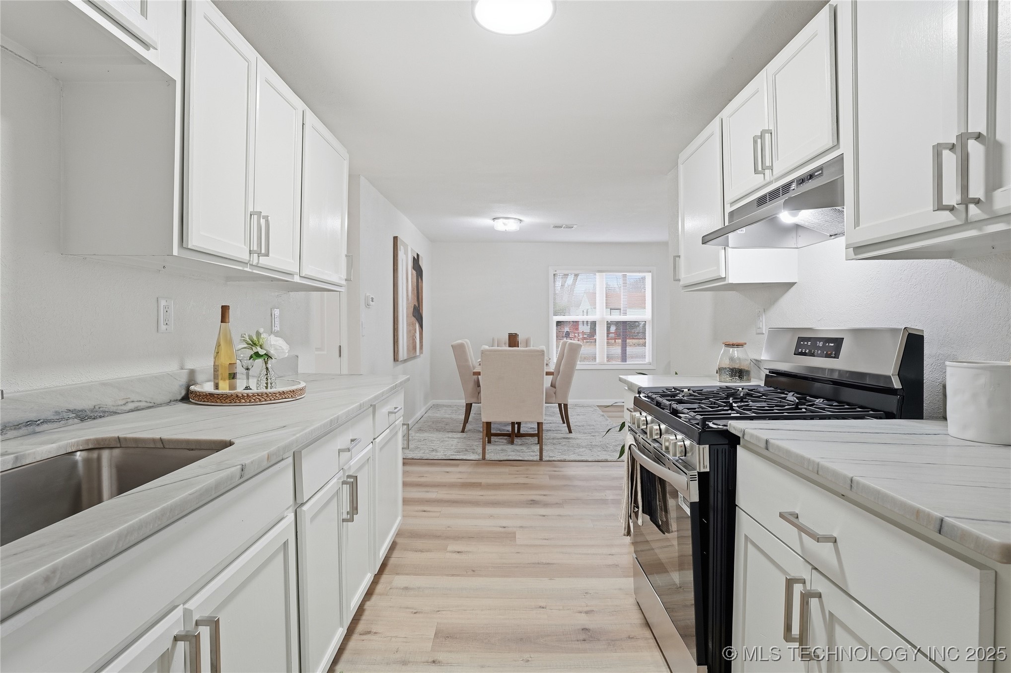 212 S Ash Street Property Photo 17