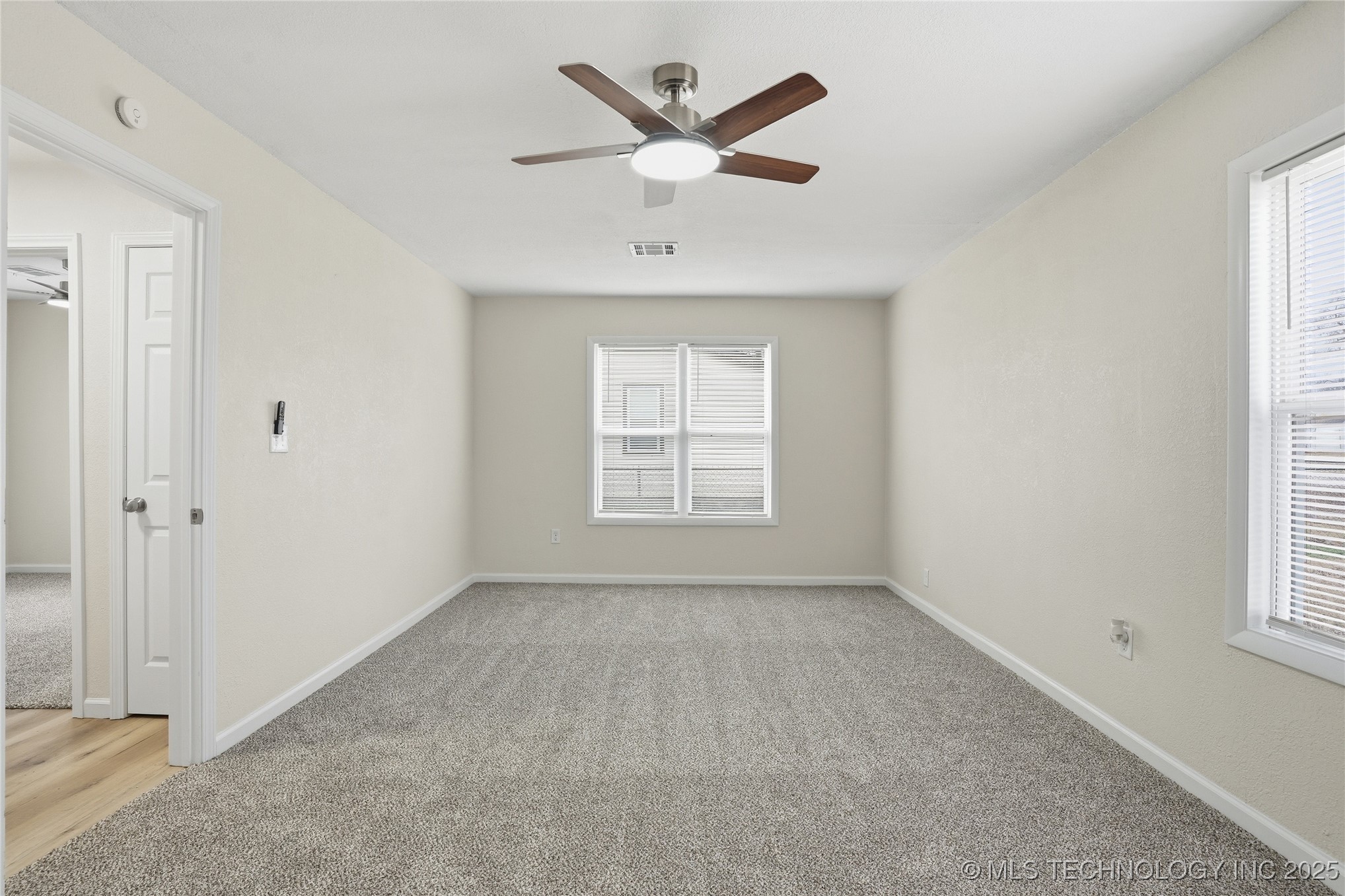 212 S Ash Street Property Photo 23